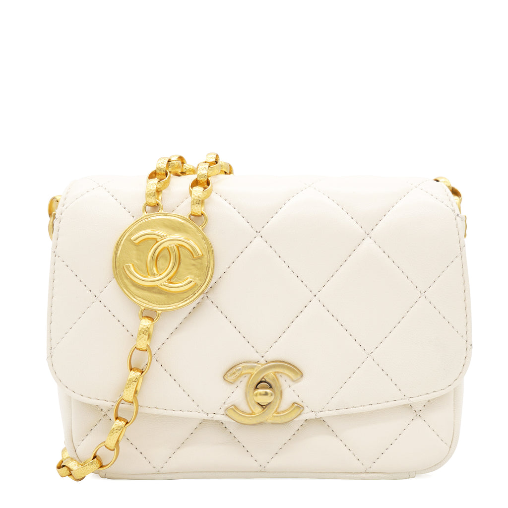 Chanel Quilted White Flap Bag – STYLISHTOP