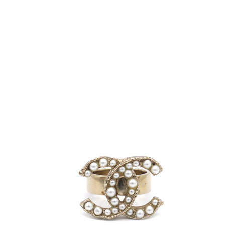 CC Faux Pearl Cocktail Ring 54