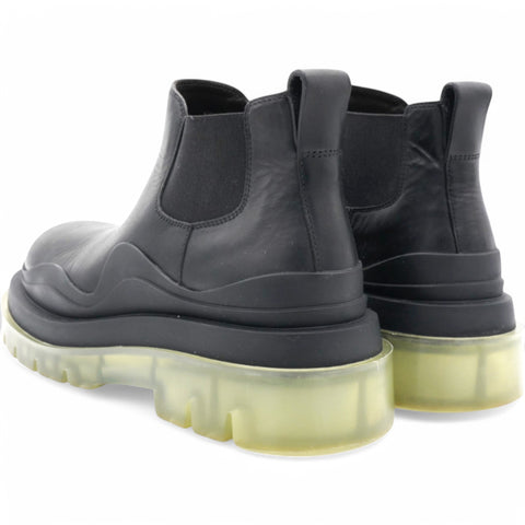 BOTTEGA VENETA Lug Low-Toe Leather Chelsea Boots Size38 