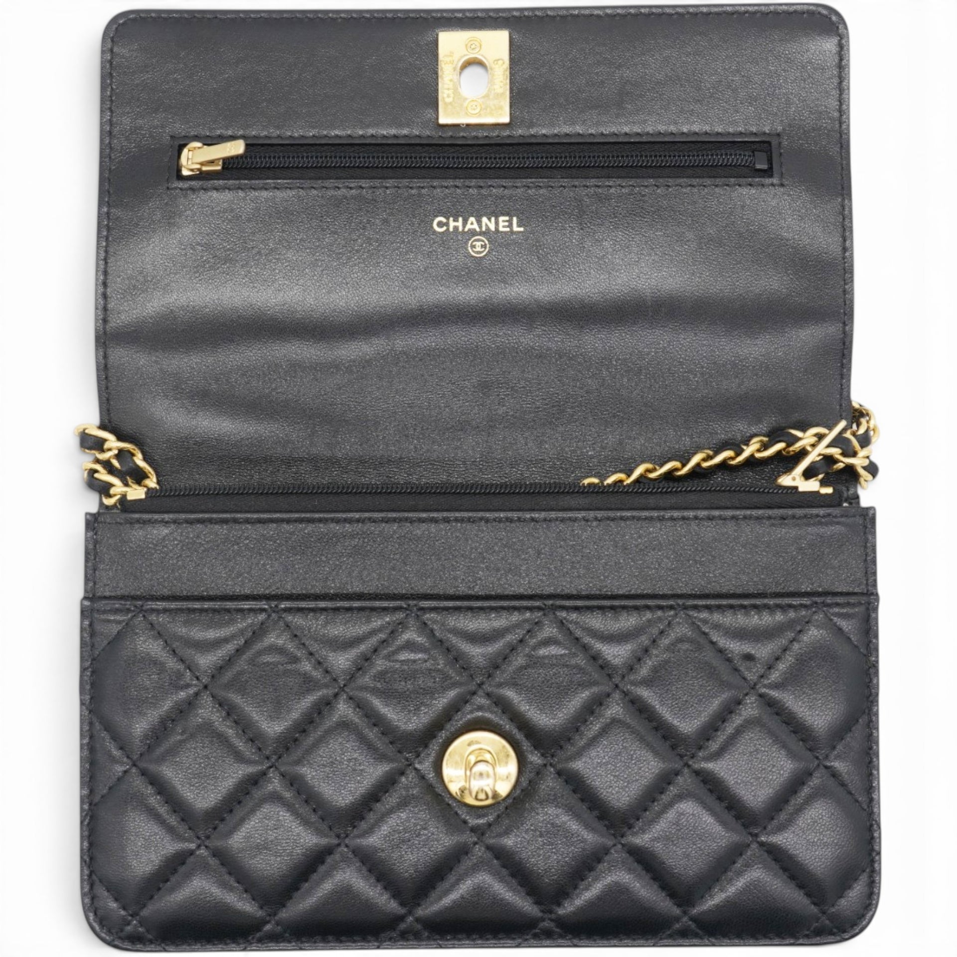 CHANEL Black Quilted Leather Trendy CC Wallet On Chain 