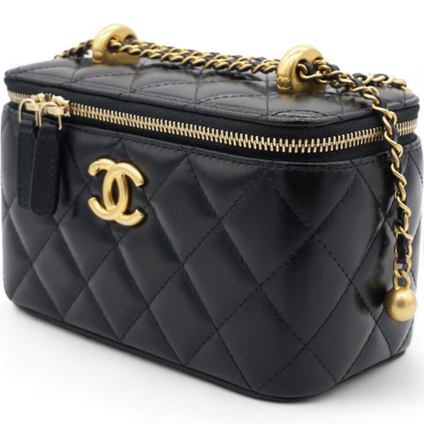  CHANEL Lambskin Quilted Small Pearl Crush Vanity Case With Chain Black 