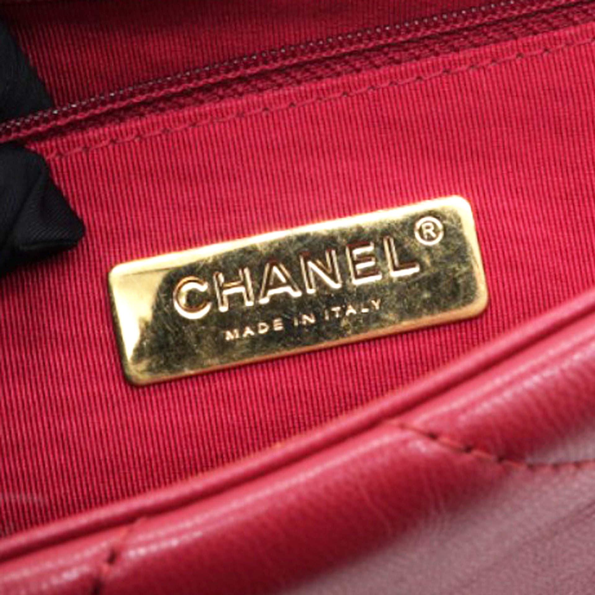 Chanel Lambskin Quilted Medium Chanel 19 Flap Red 