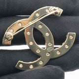 Chanel Pearl CC Brooch Gold 