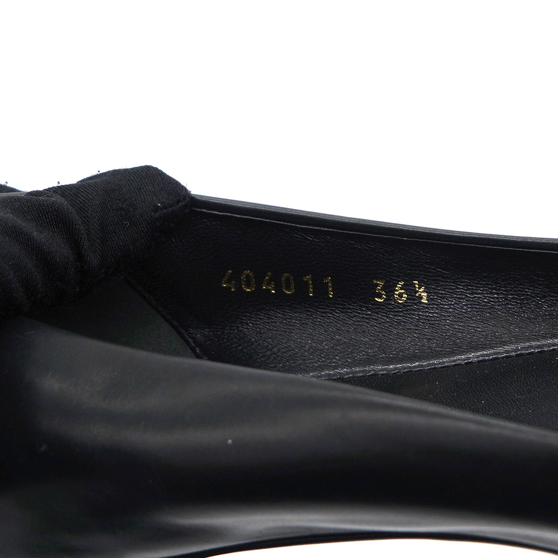 Black Calfskin Leather Pom Pom Ballet Flats Size 36.5