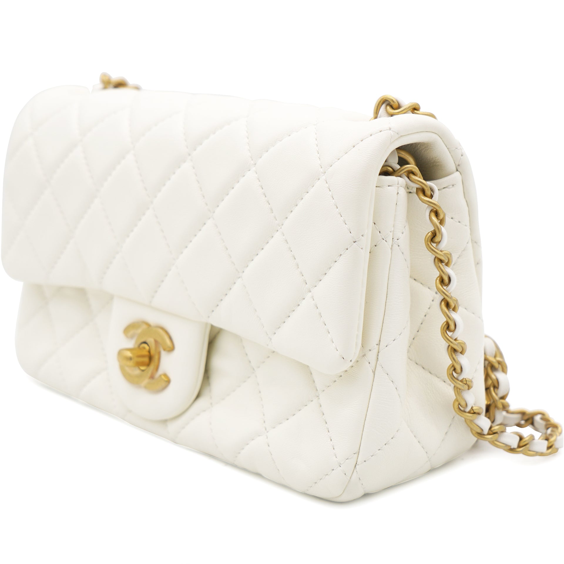 Chanel Pearl Crush Rectangular Flap Bag White Lambskin Antique Gold  Hardware – STYLISHTOP