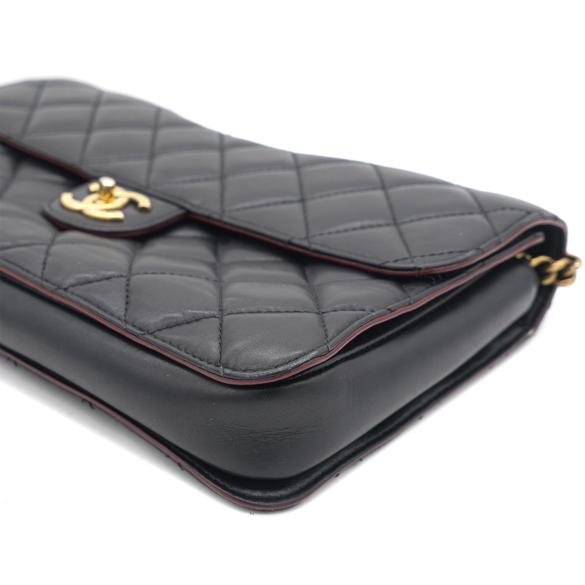 Leather Medium Perfect Edge Flap Bag Black