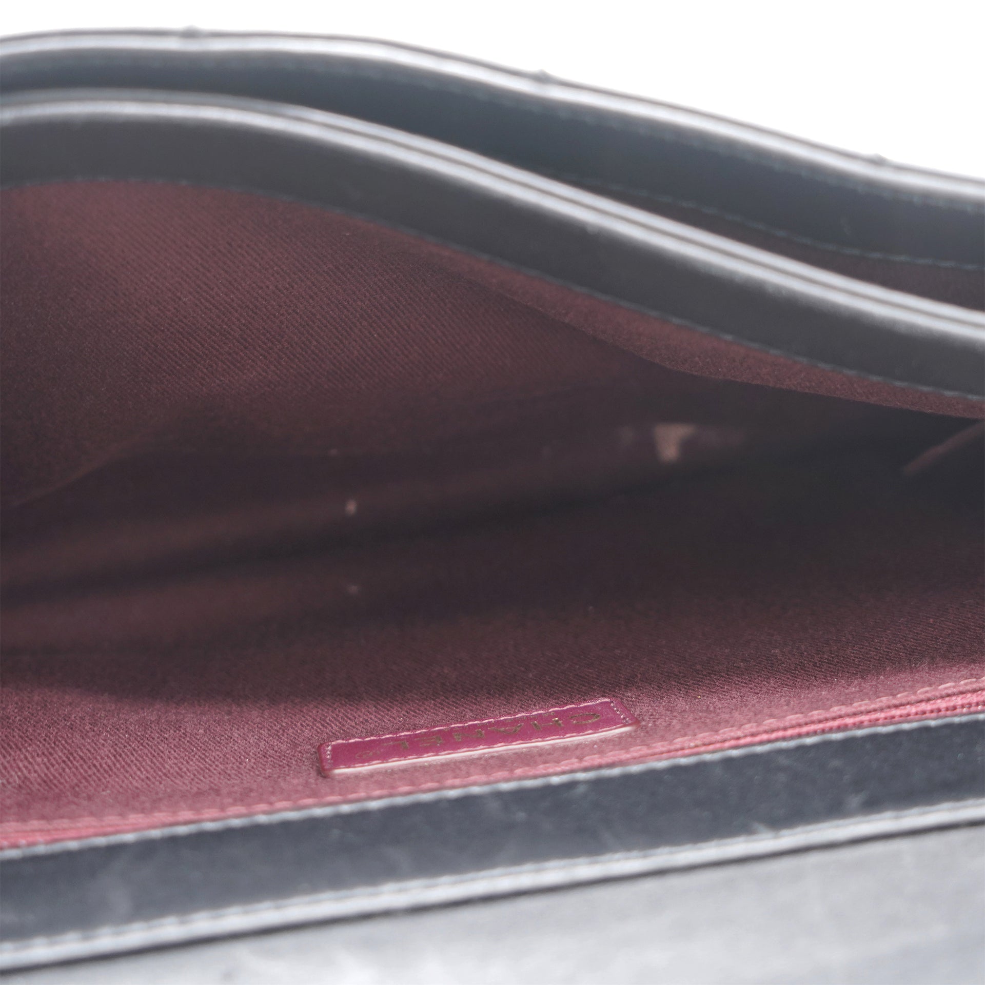 Leather Medium Perfect Edge Flap Bag Black