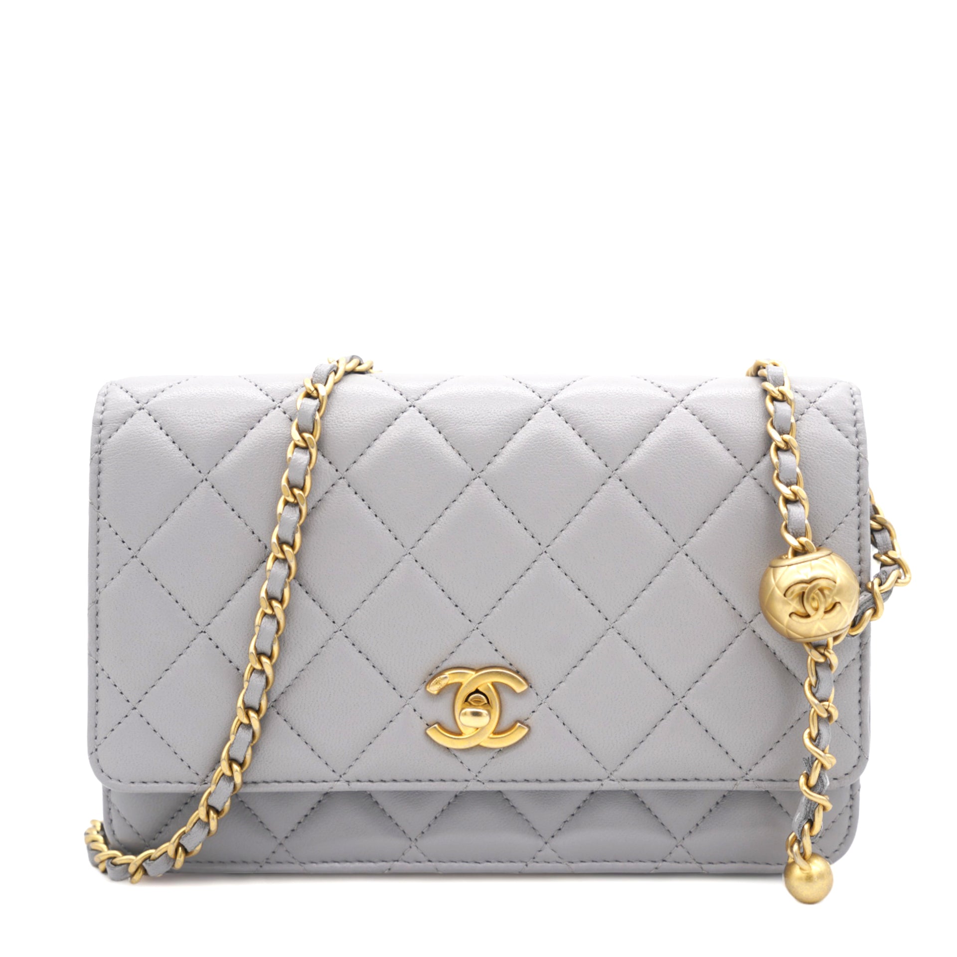 Lambskin Quilted CC Pearl Crush Wallet on Chain WOC Grey
