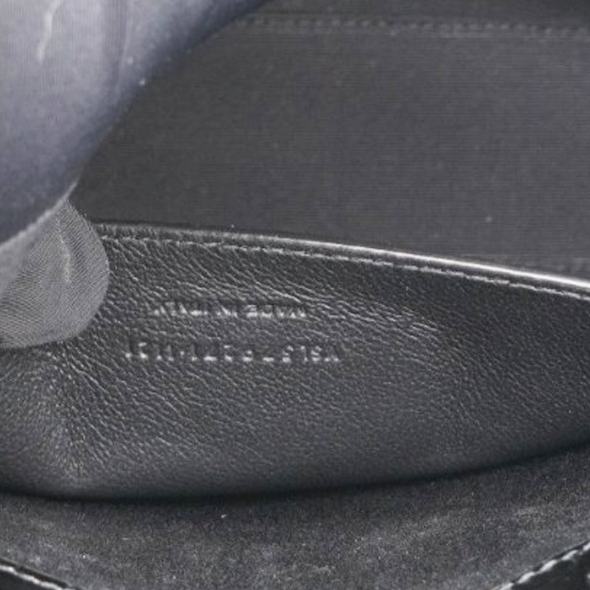 Shiny Calfskin Crocodile Embossed Manhattan Baguette Black Medium
