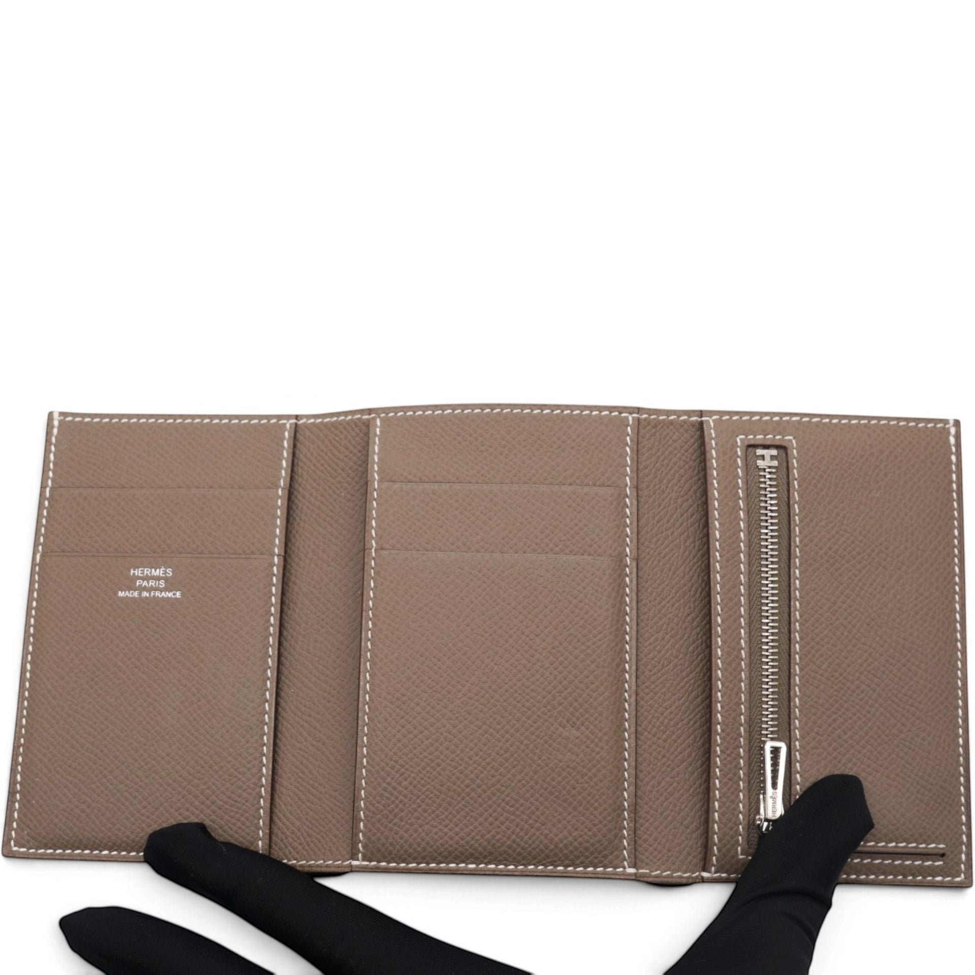 Epsom Tri-Fold Compact Bearn Wallet Etoupe