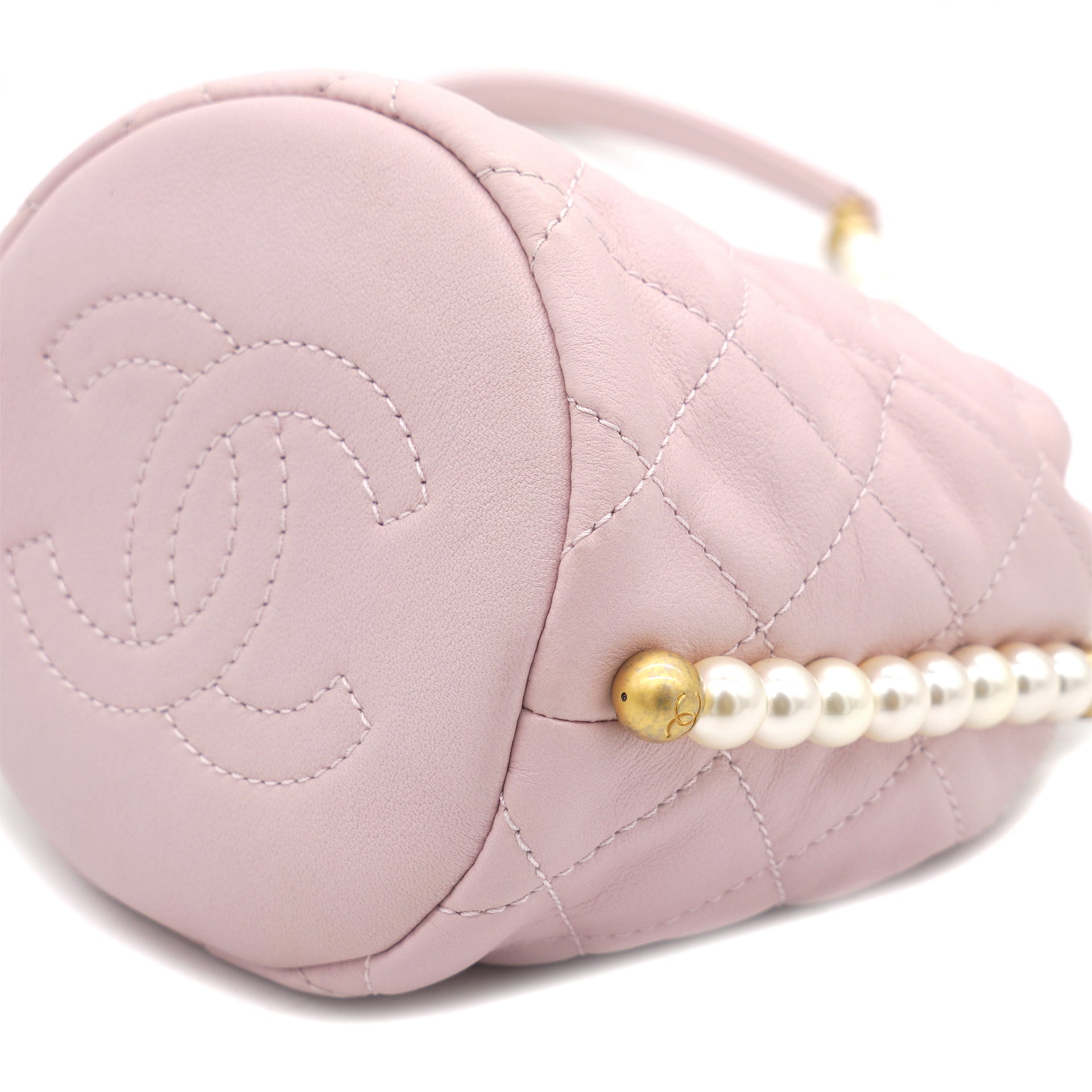 Calfskin Quilted Pearl Mini About Pearls Drawstring Bucket Light Pink