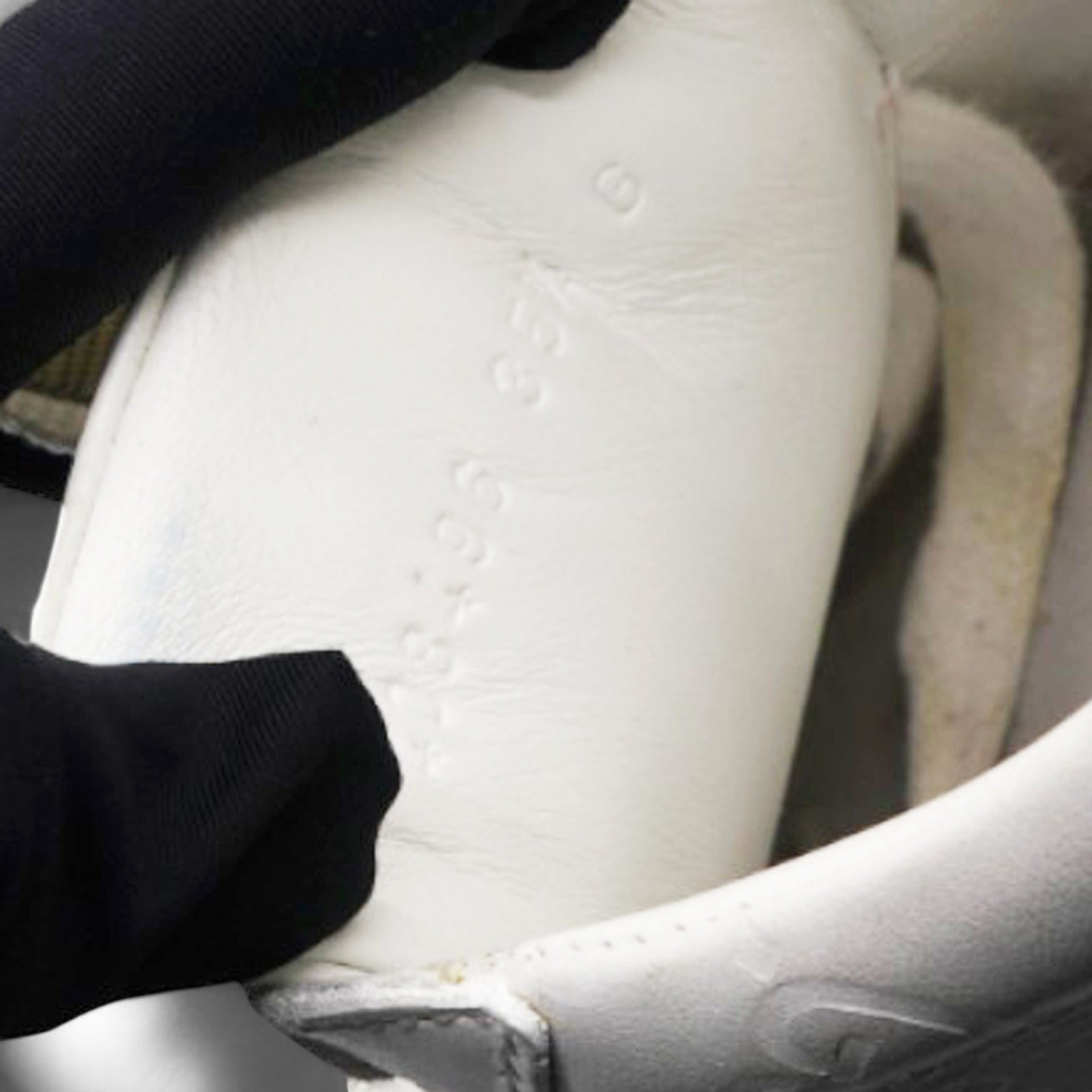 White Guccissima Leather Web Detail Low Top Sneakers Size35.5