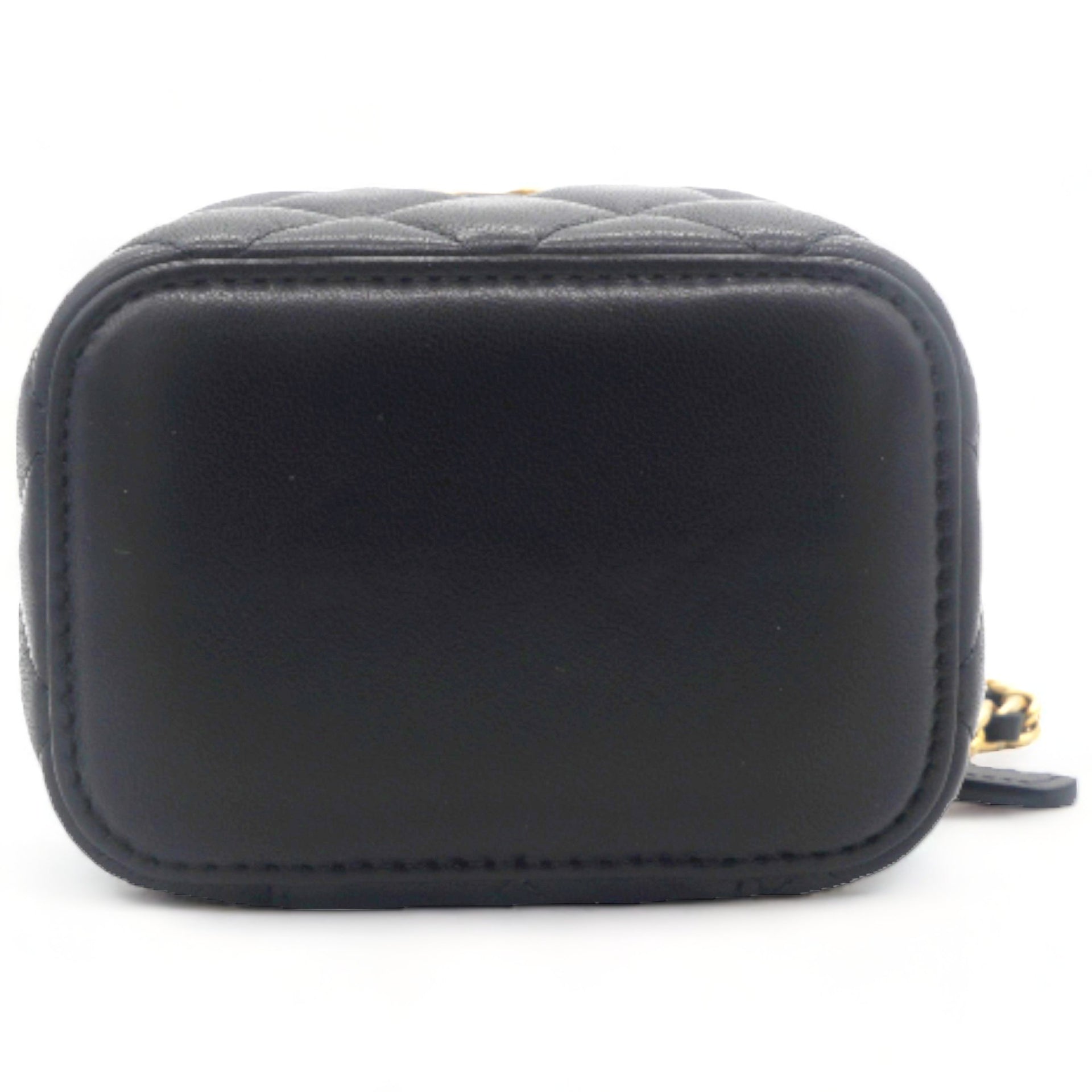 Lambskin Quilted Mini Pearl Crush Vanity Case with Chain Black