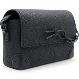 Taurillon Monogram Steamer Wearable Wallet Black