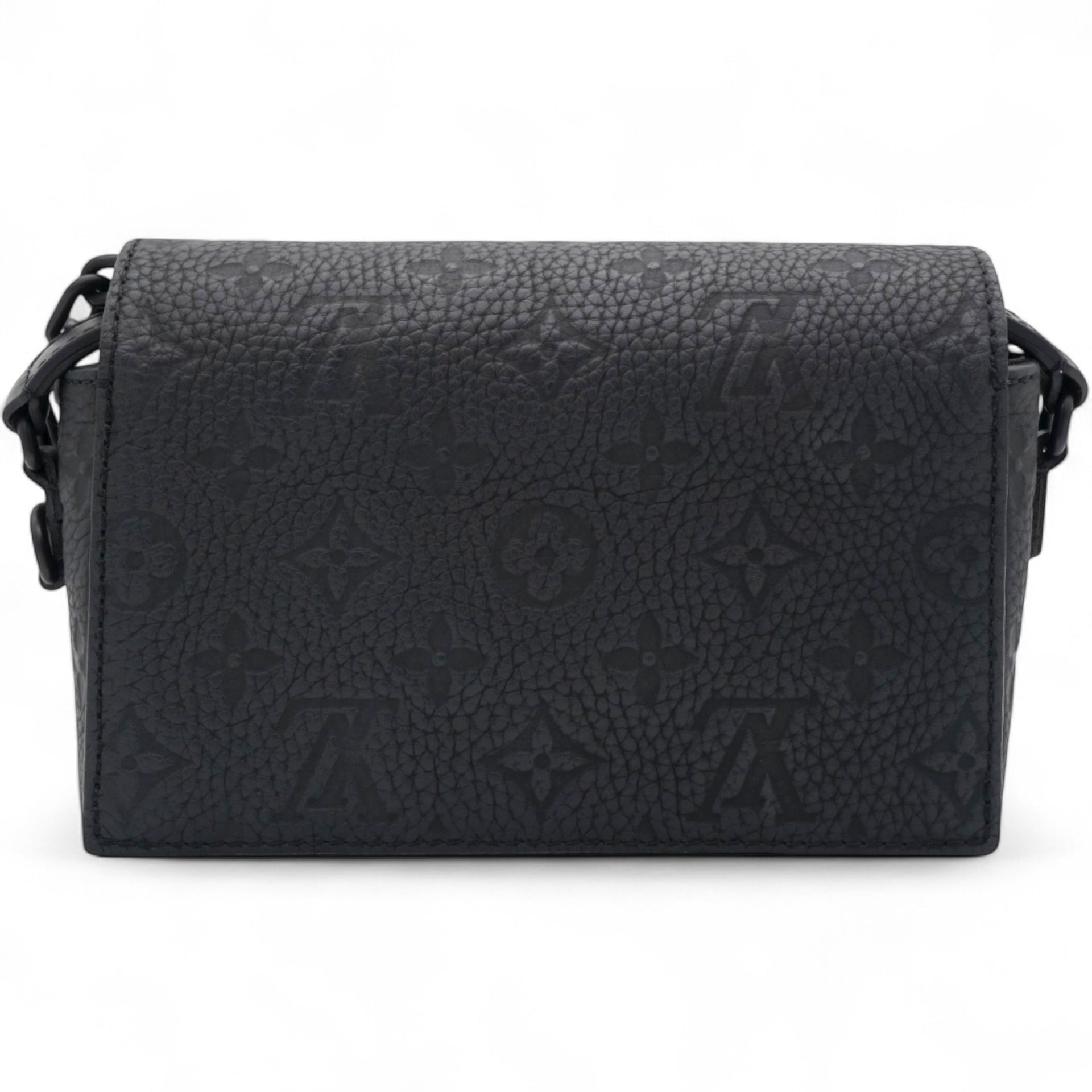 Taurillon Monogram Steamer Wearable Wallet Black