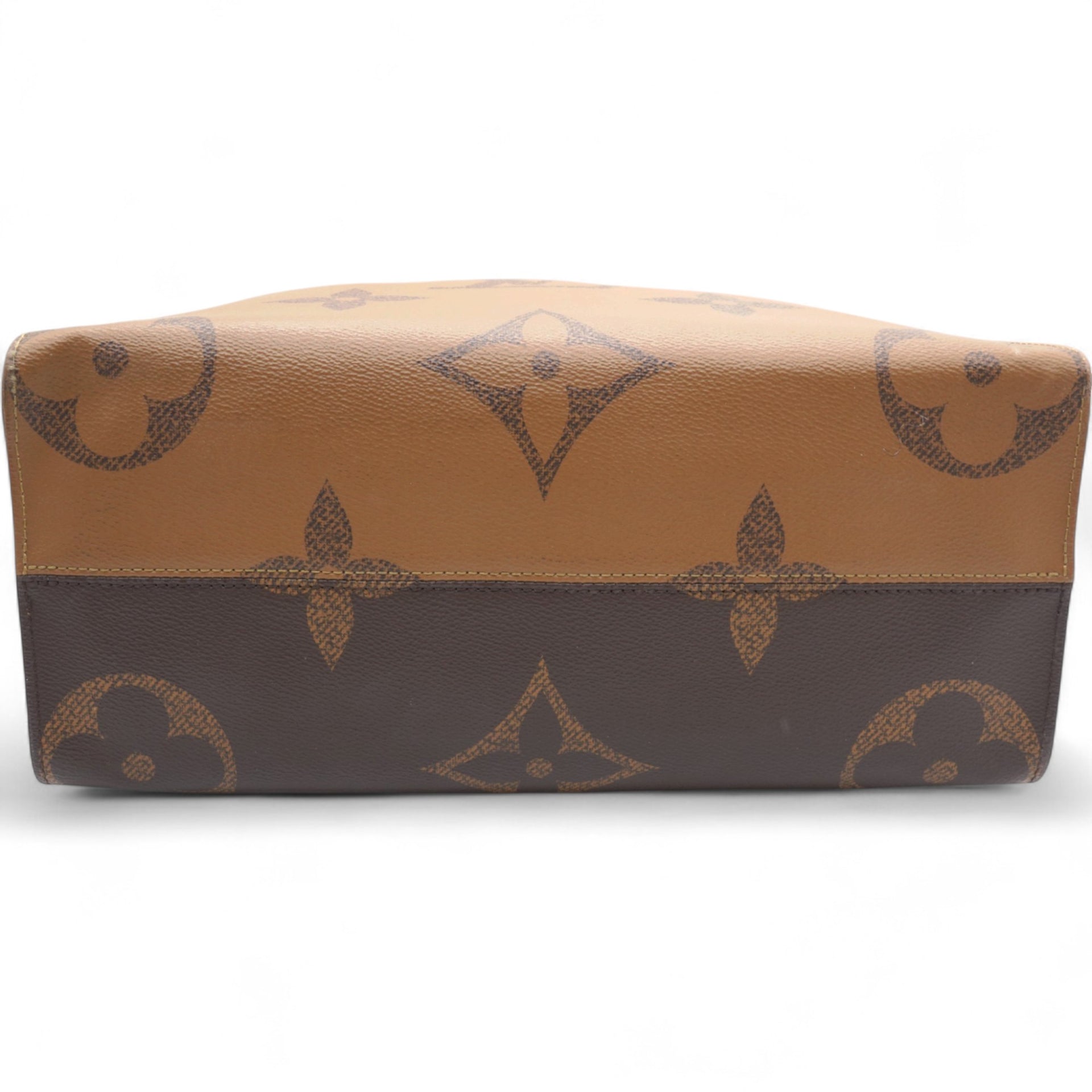 Reverse Monogram Onthego MM