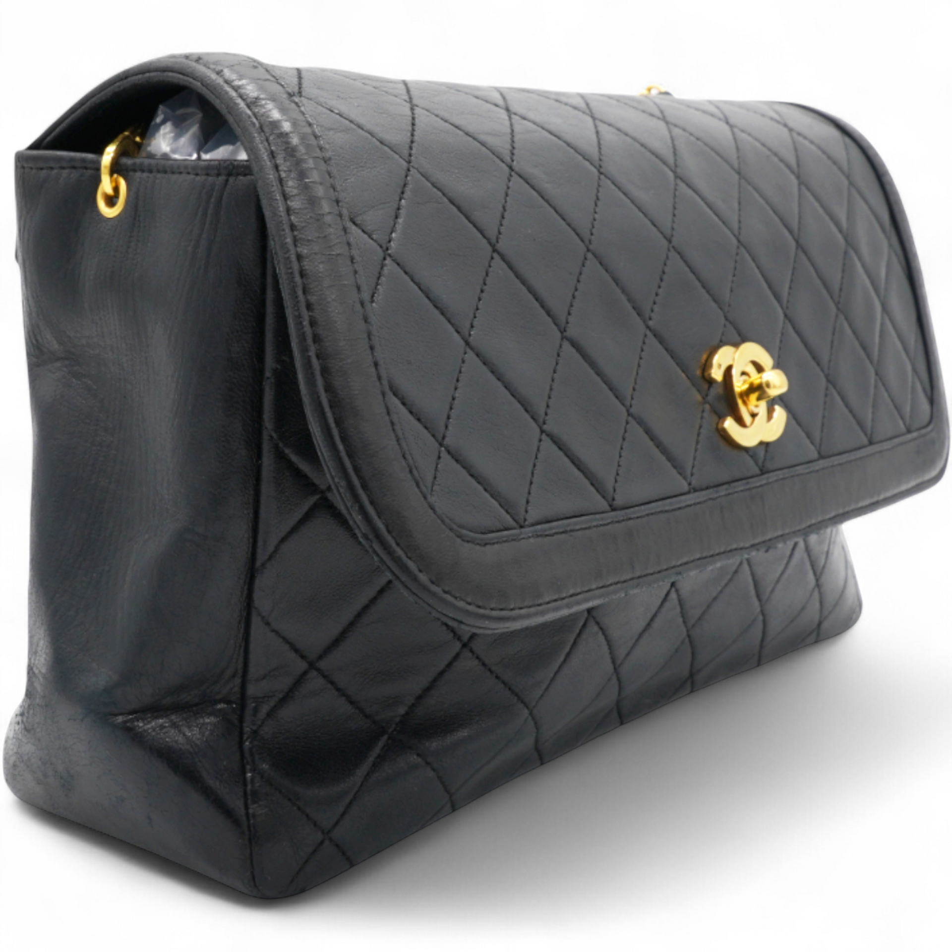 Matelasse Shoulder Bag Black