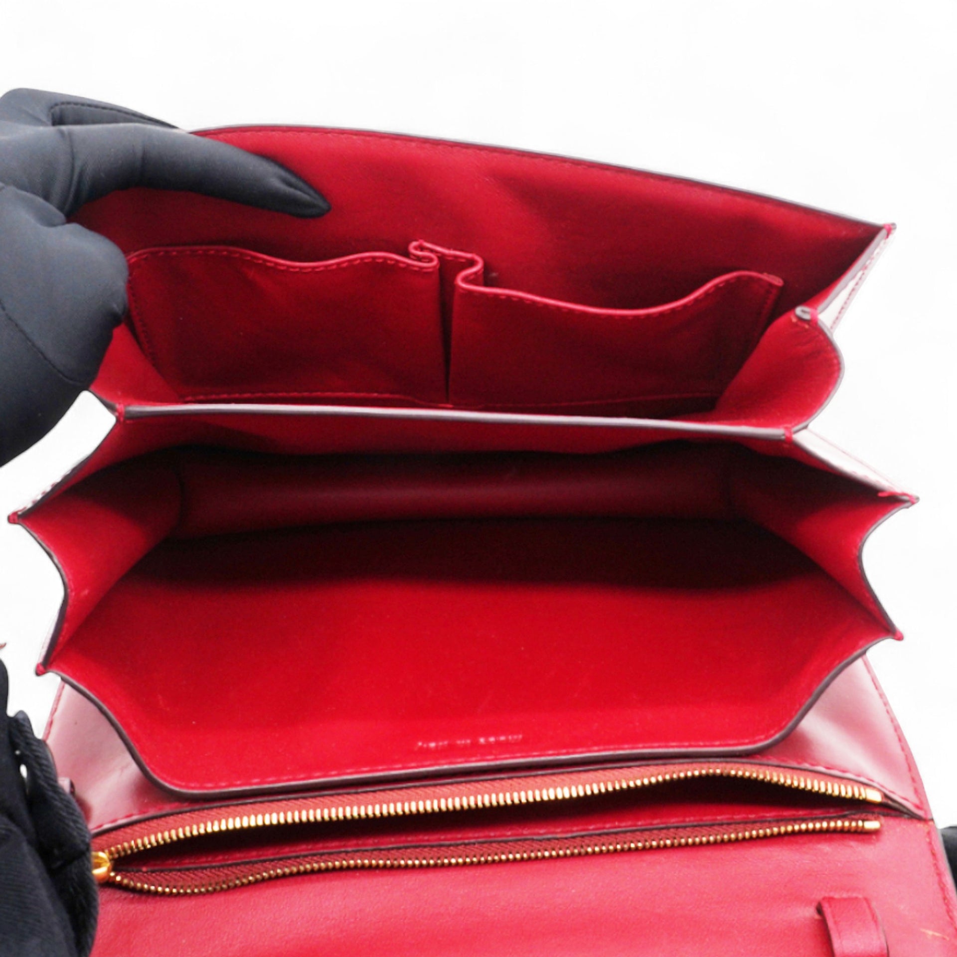 Smooth Calfskin Medium Classic Box Flap Bag Red