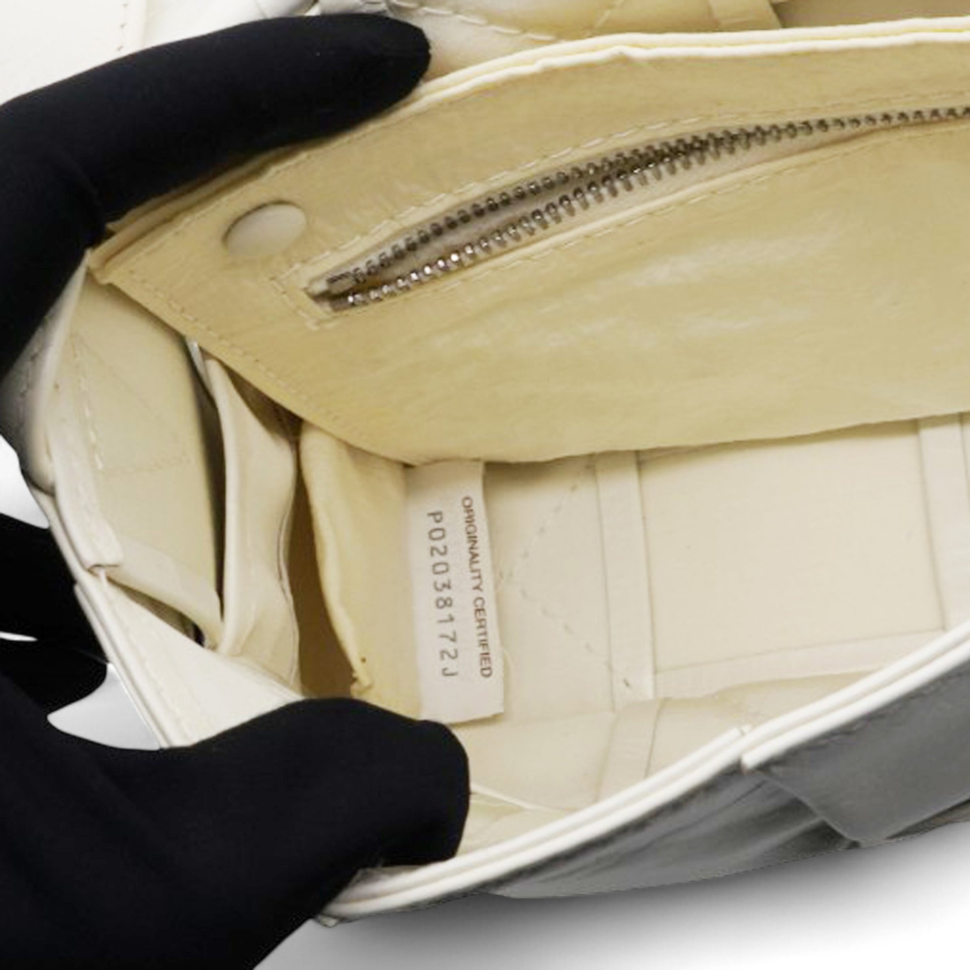 Lambskin Maxi Intrecciato Small Cassette Crossbody Bag White