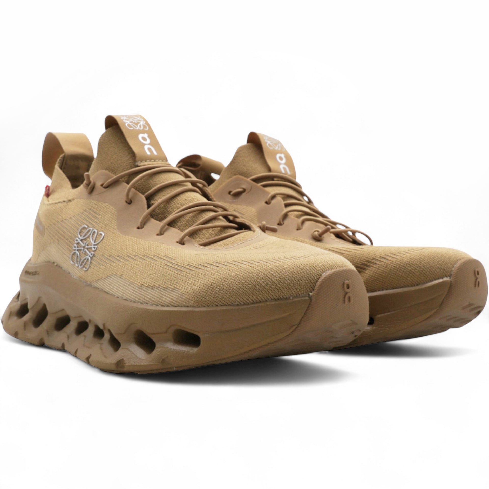 On Running X Loewe Cloudtilt "Dark Sand" Sneakers Size37