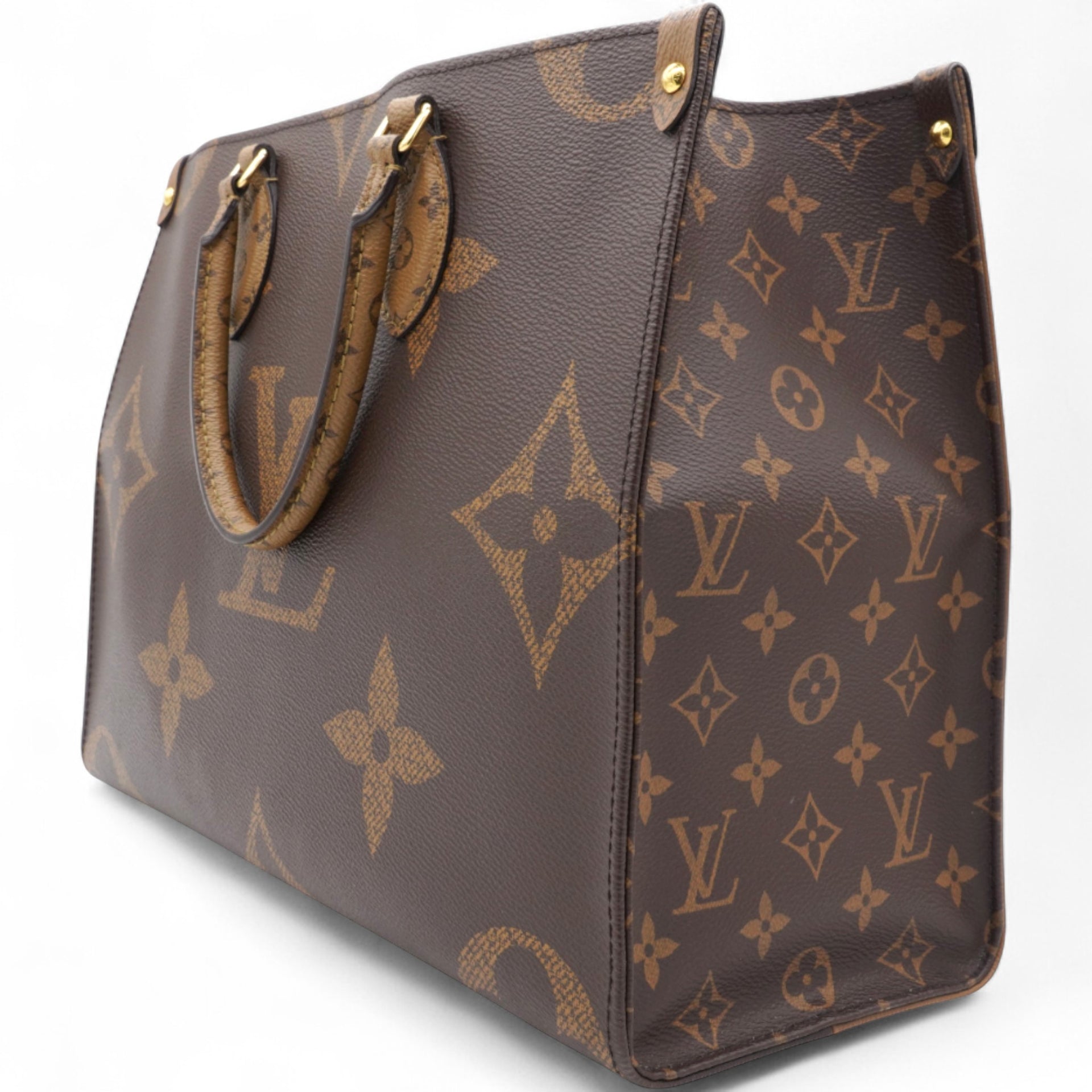 Reverse Monogram Onthego MM Brown