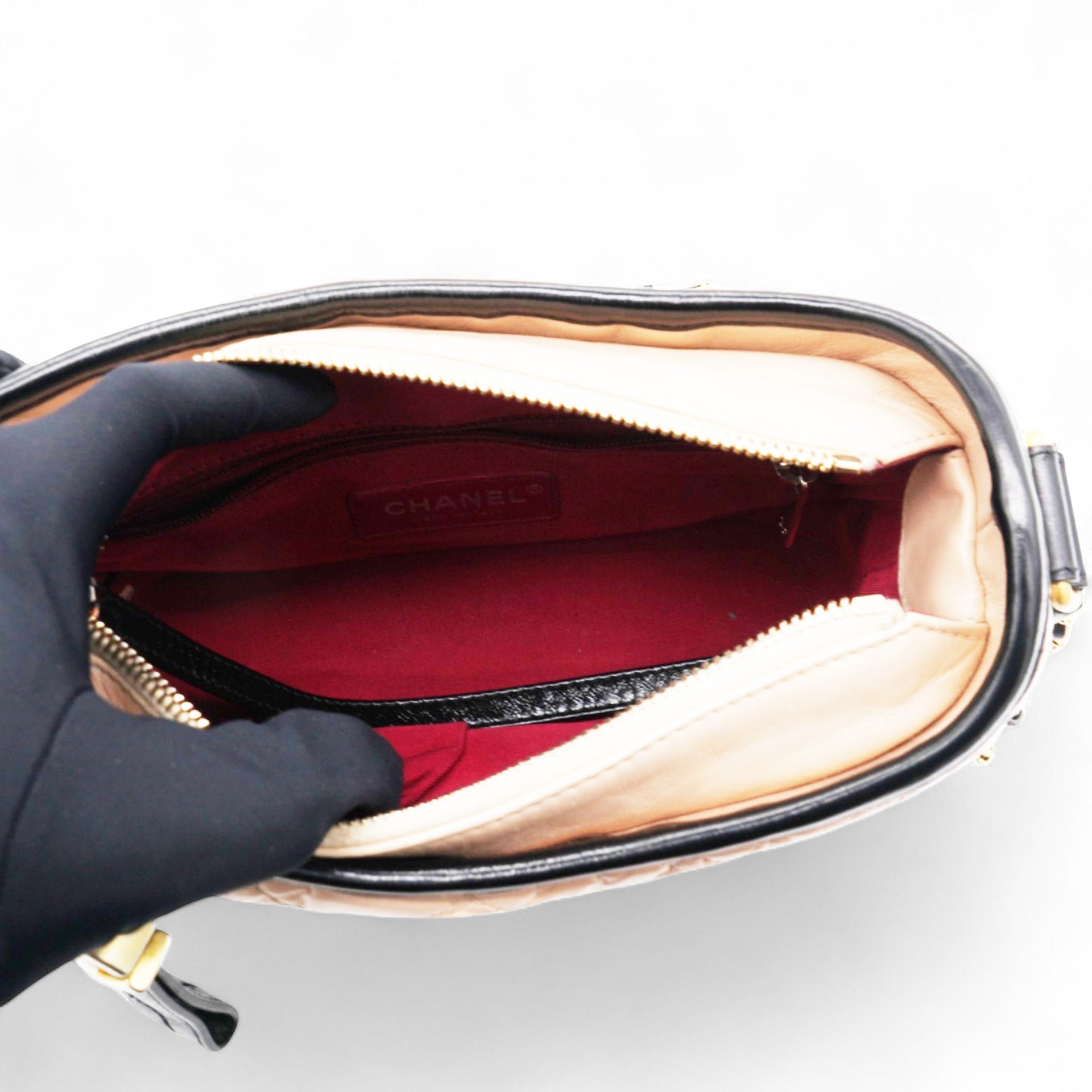 Aged Calfskin Quilted Small Gabrielle Hobo Beige Black