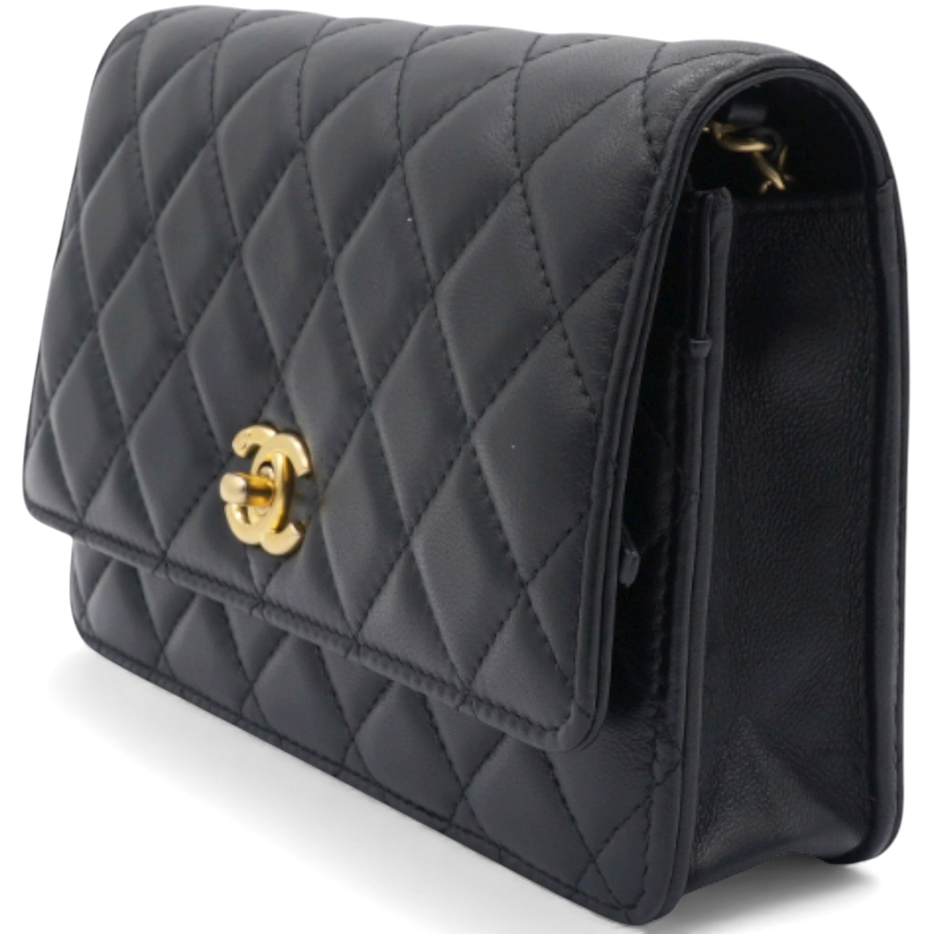 Quilted CC Pearl Crush Wallet on Chain WOC Black