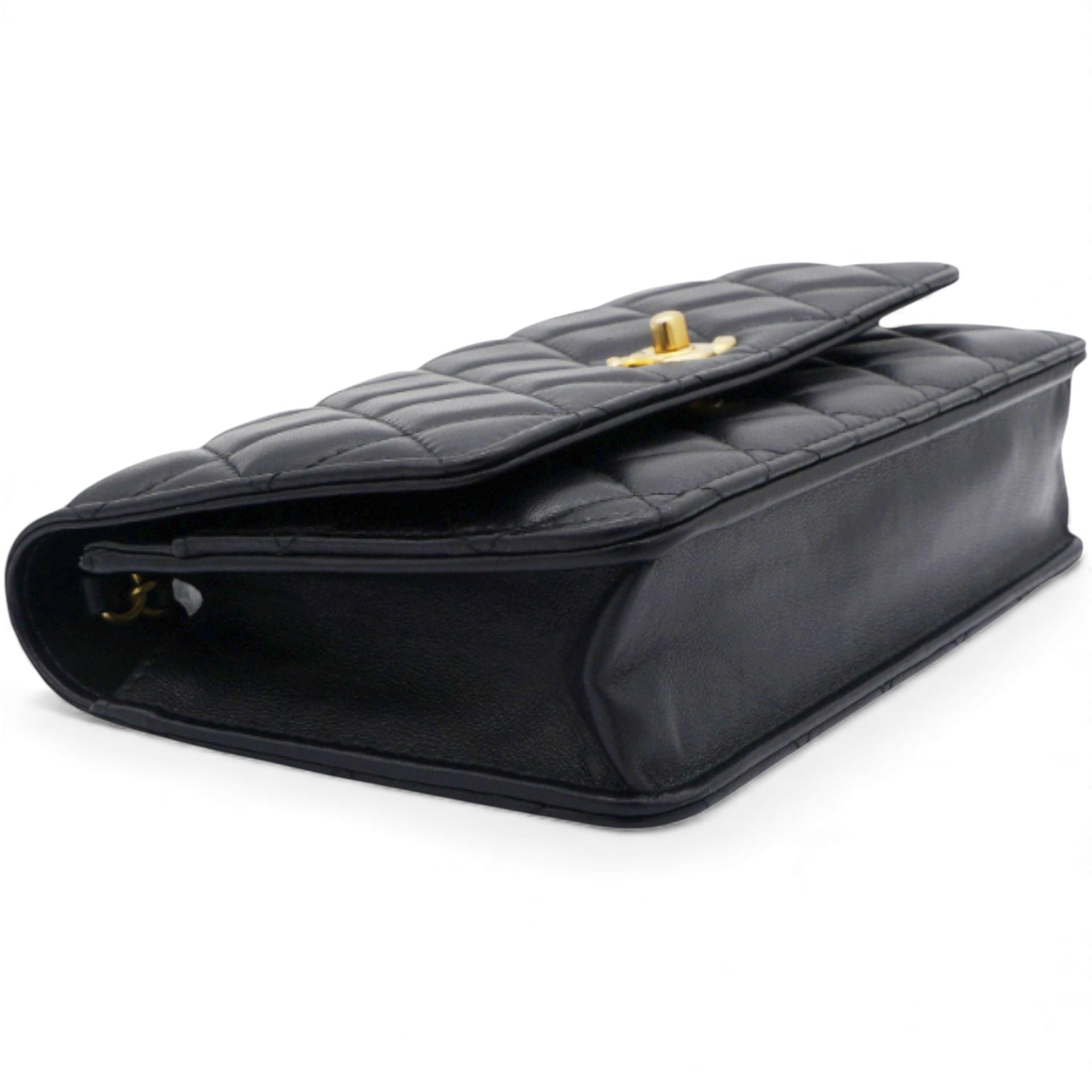 Quilted CC Pearl Crush Wallet on Chain WOC Black