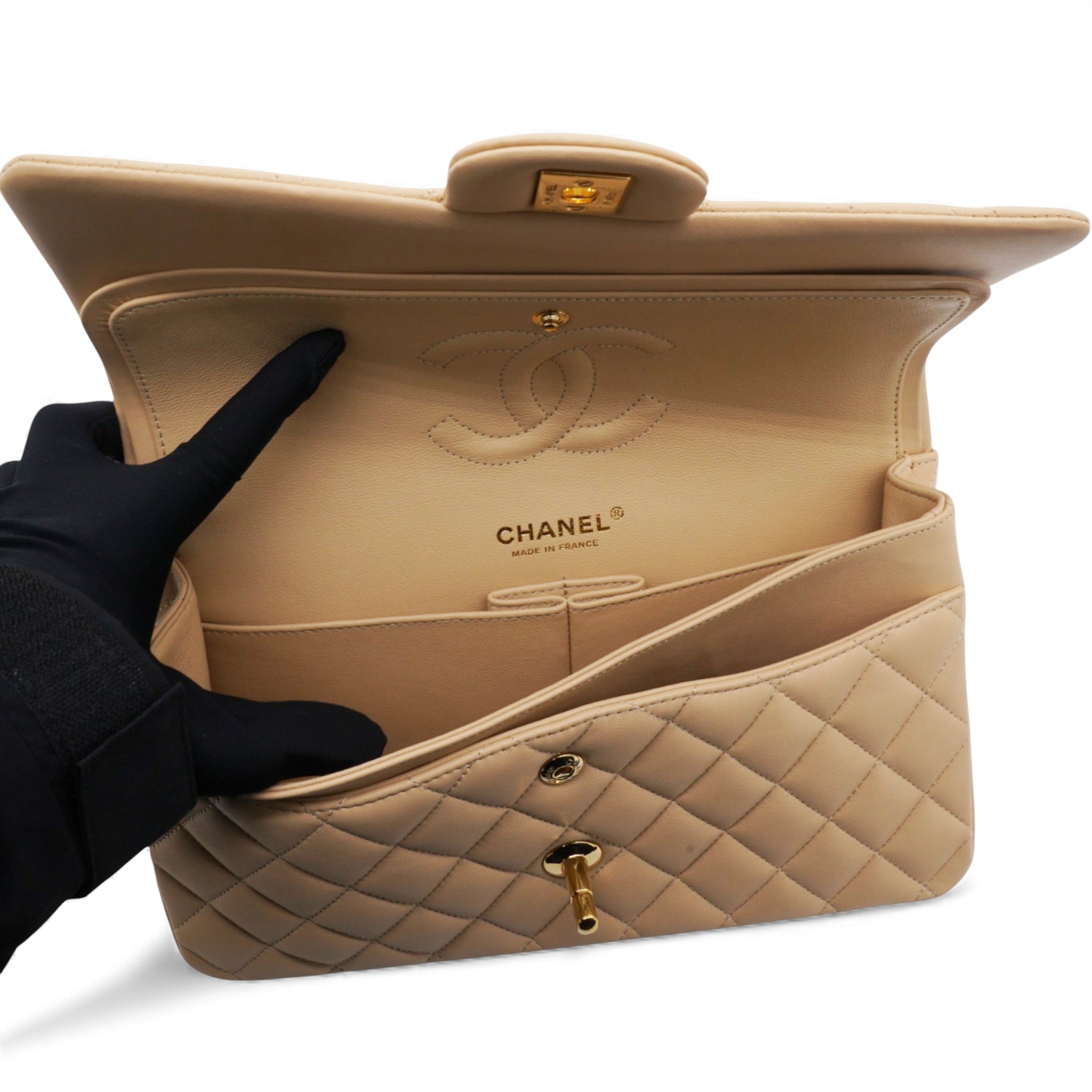 Classic Flap Medium Beige Lambskin