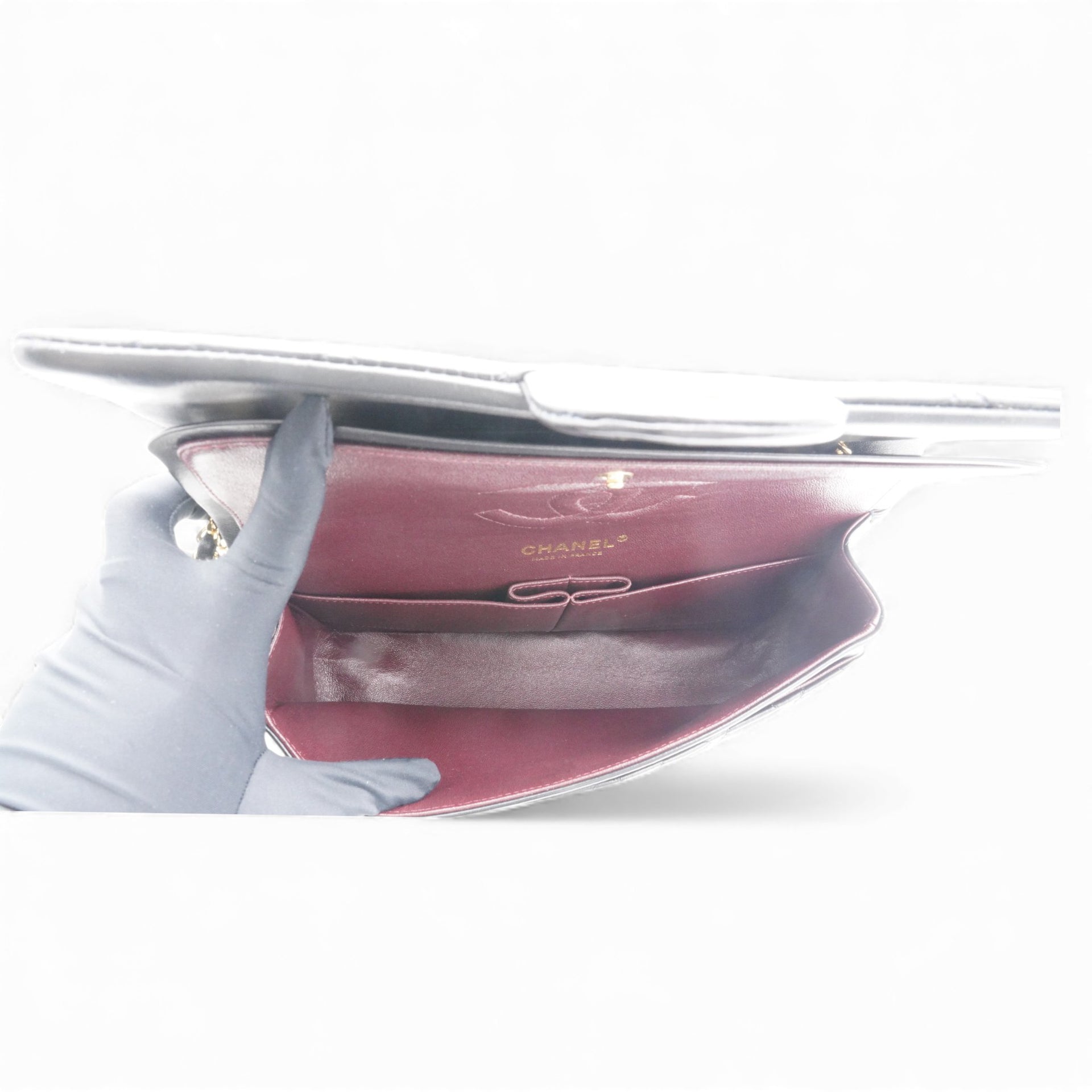 Lambskin Quilted Medium Classic Flap Black