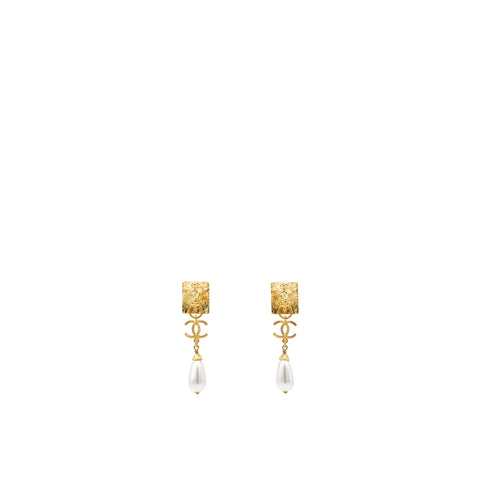 Faux Pearl Lion Doorknocker Drop Earrings