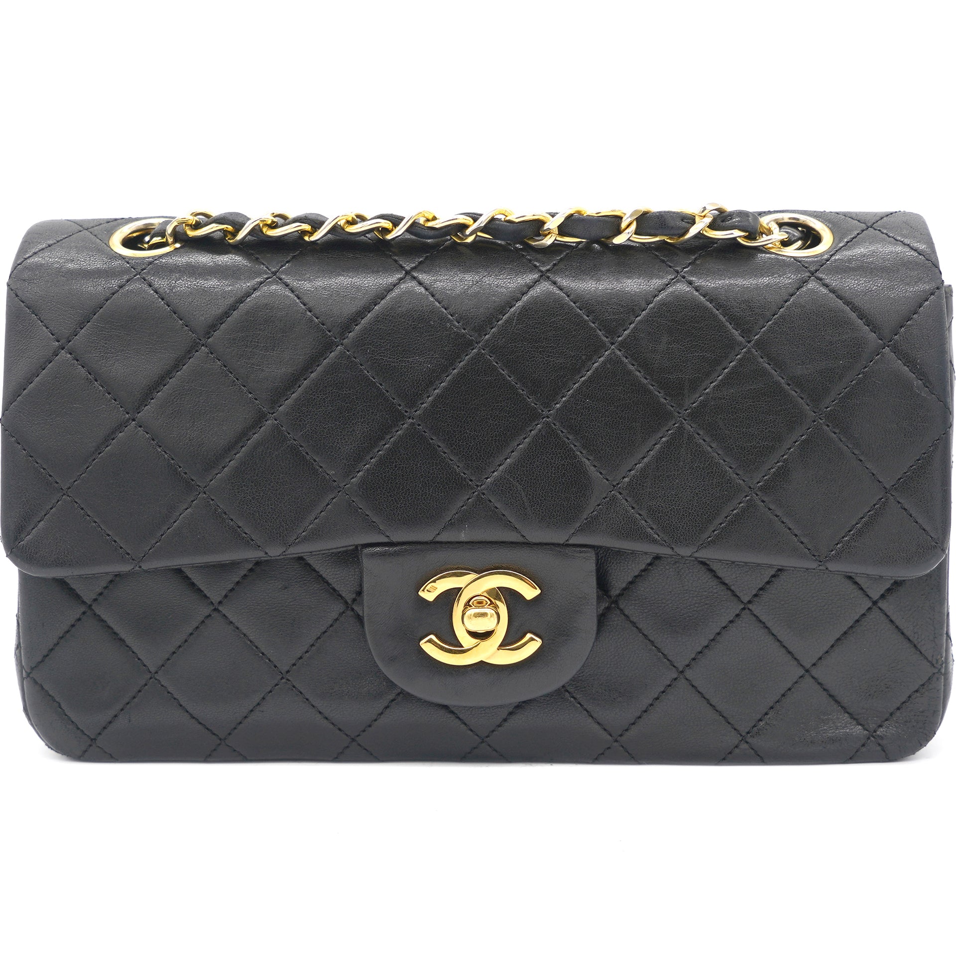 vintage chanel clutch on