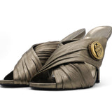 GUCCI Patent Hysteria Clogs Size36 