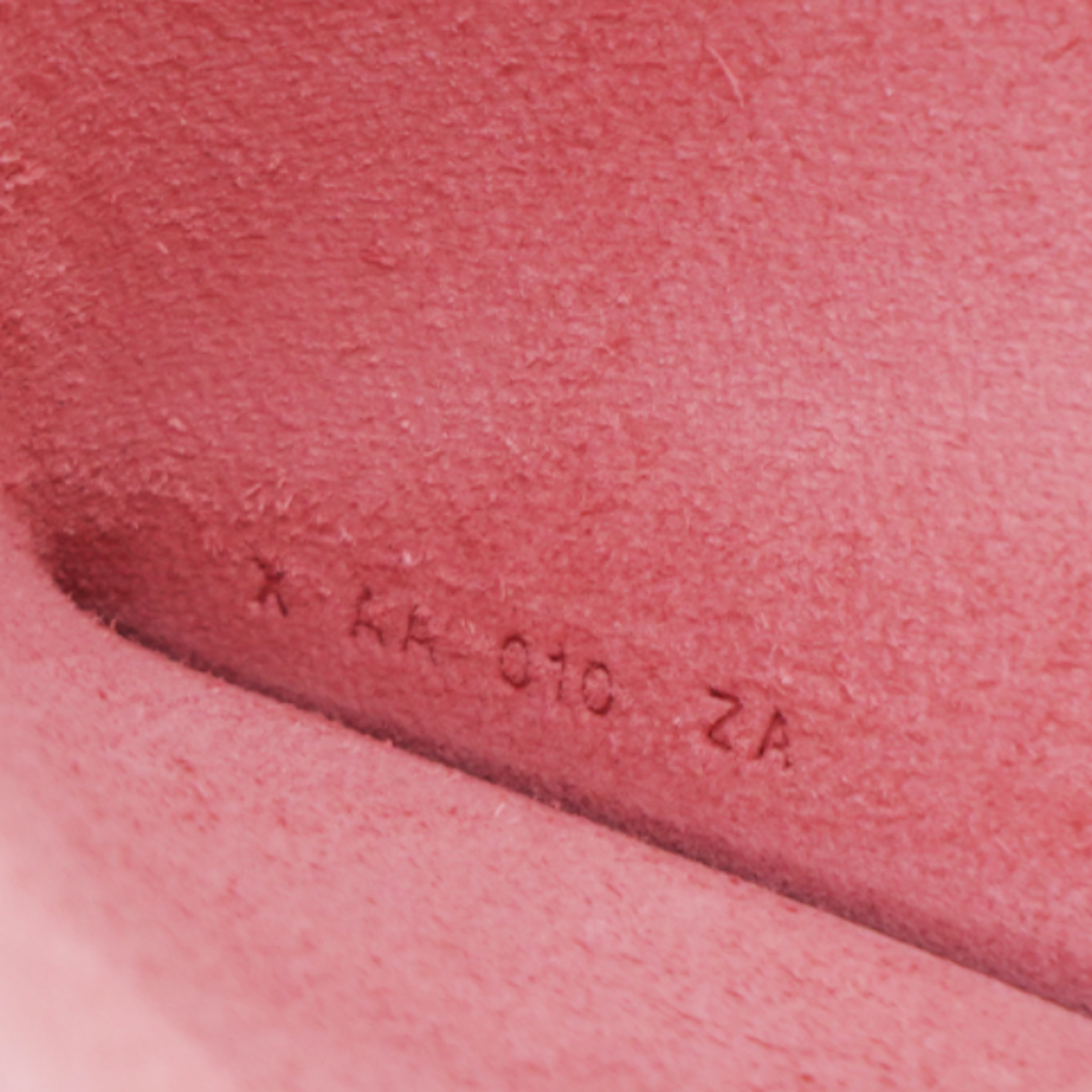 Hermes Epsom Tarmac PM Passport Holder Pink 