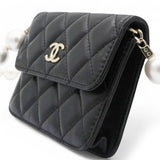 Quilted Maxi Pearls Card Holder Flap With Chain Black