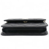 Quilted Maxi Pearls Card Holder Flap With Chain Black