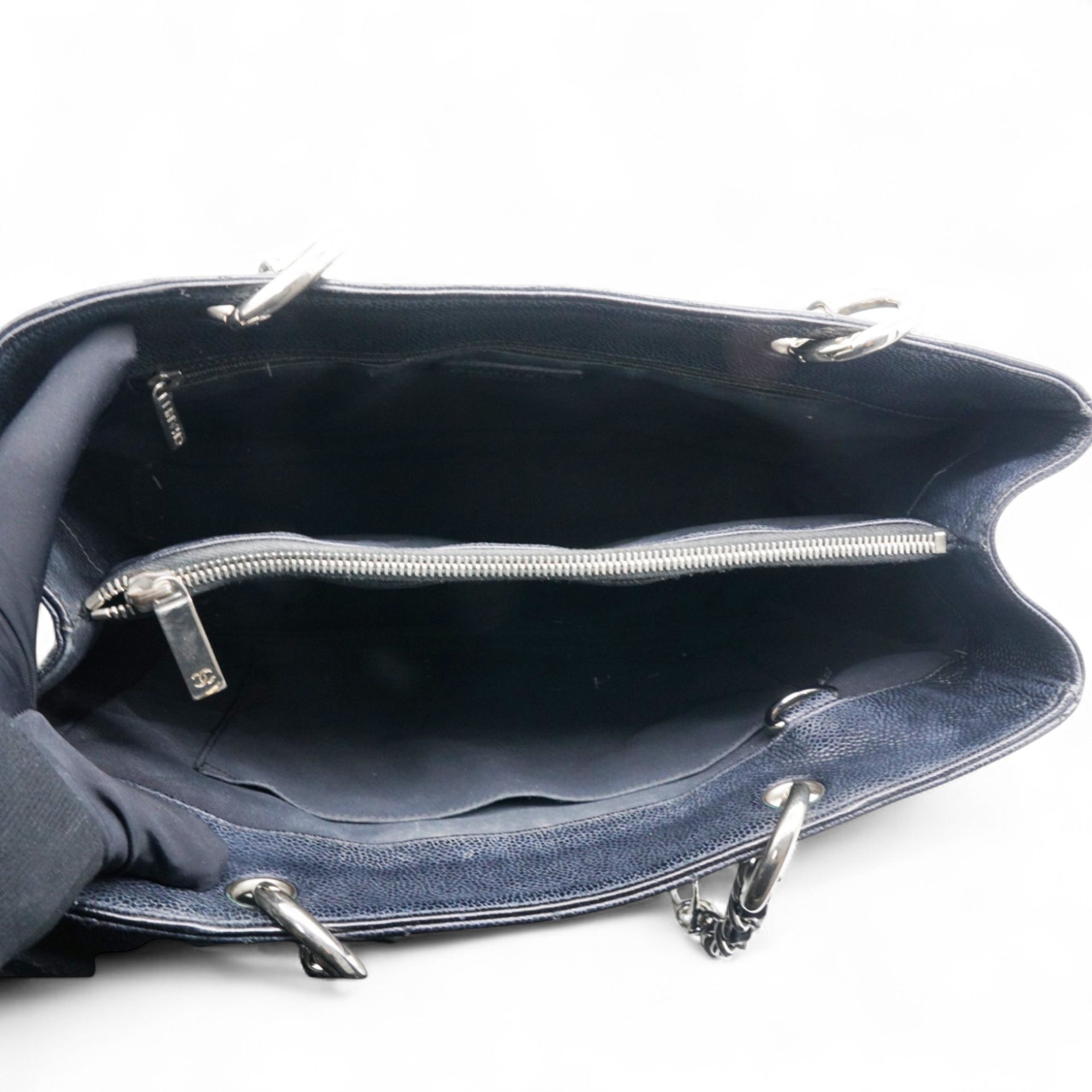 Vintage Caviar Quilted Grand Shopping Tote GST Black