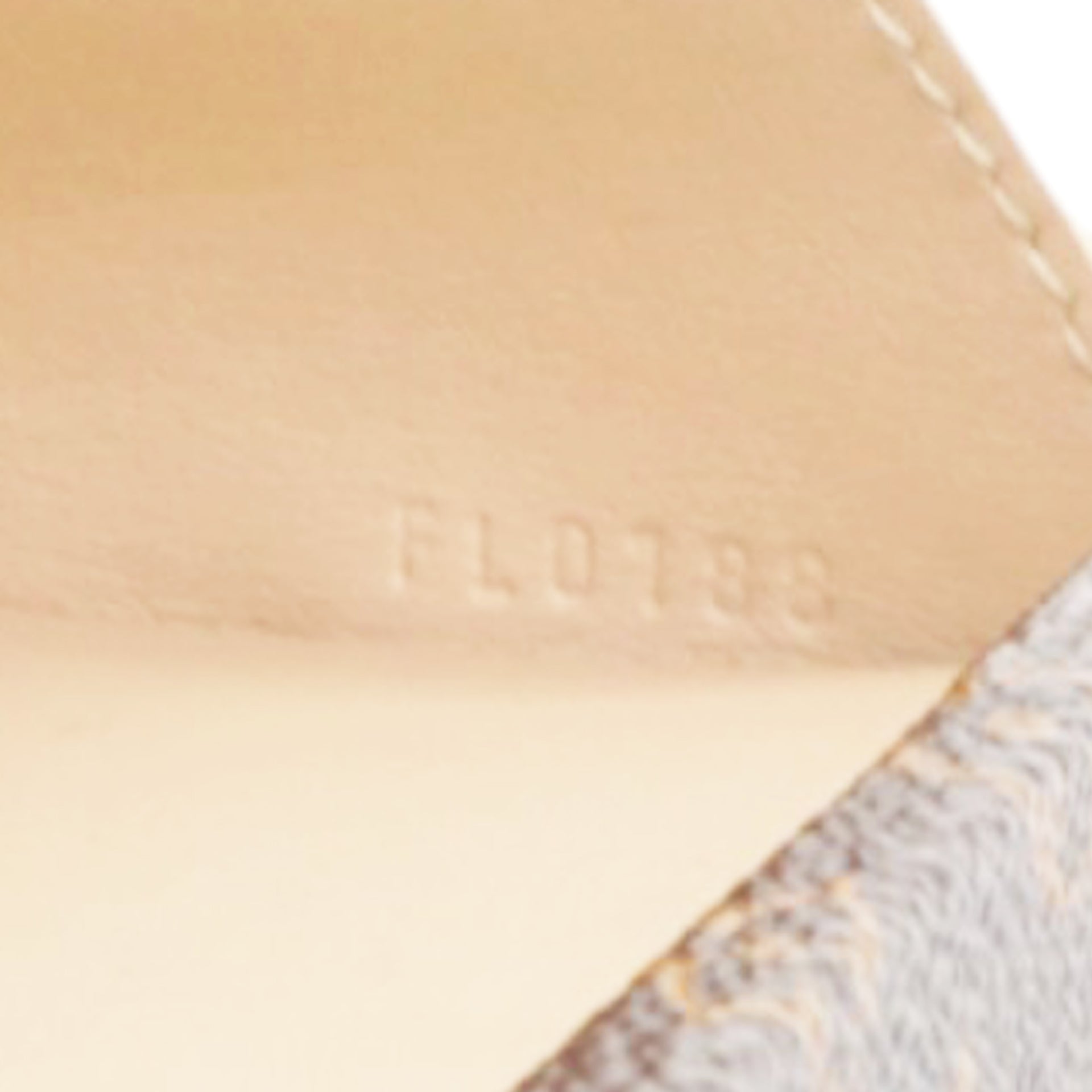 LOUIS VUITTON Petite Malle Monogram 