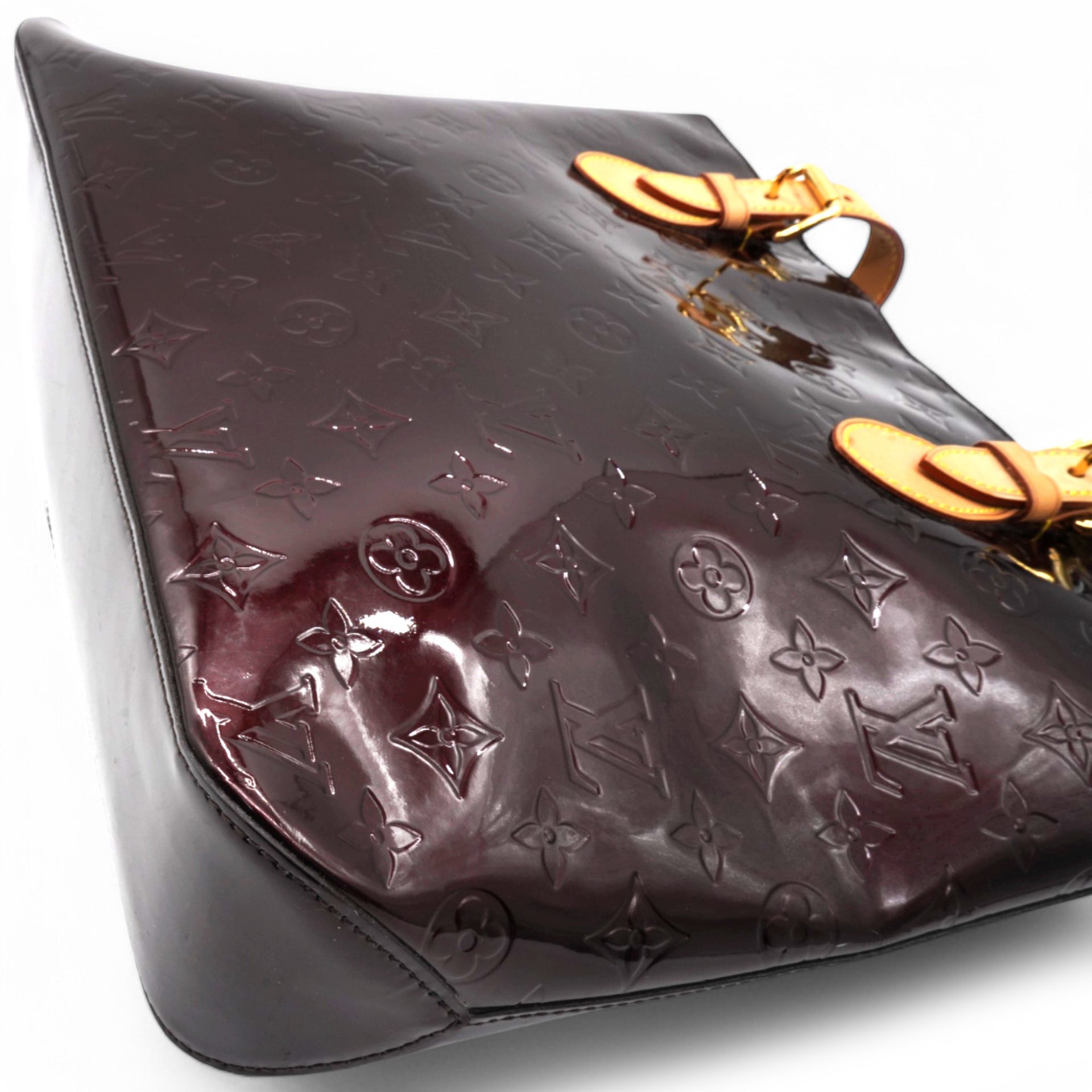 LOUIS VUITTON Vernis Brentwood Amarante Purple 