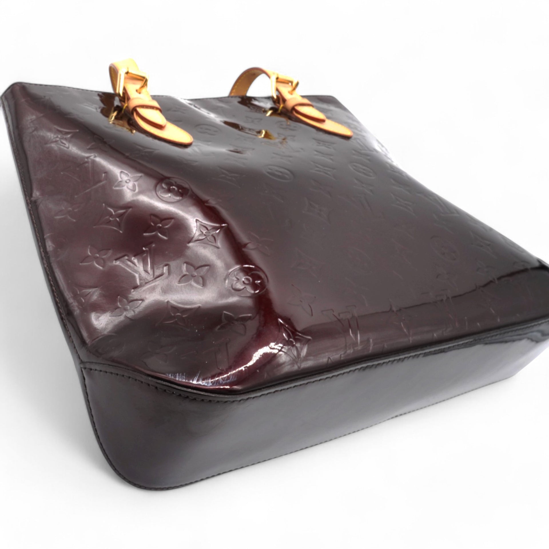 LOUIS VUITTON Vernis Brentwood Amarante Purple 