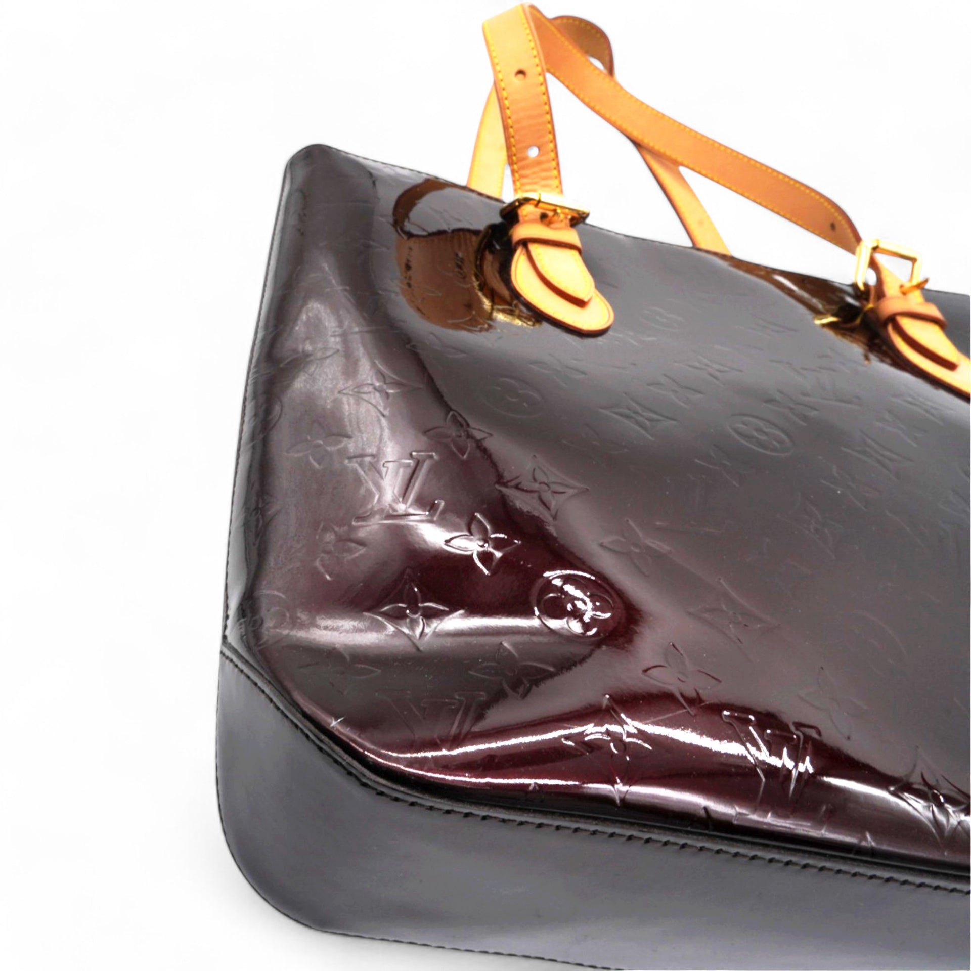 LOUIS VUITTON Vernis Brentwood Amarante Purple 