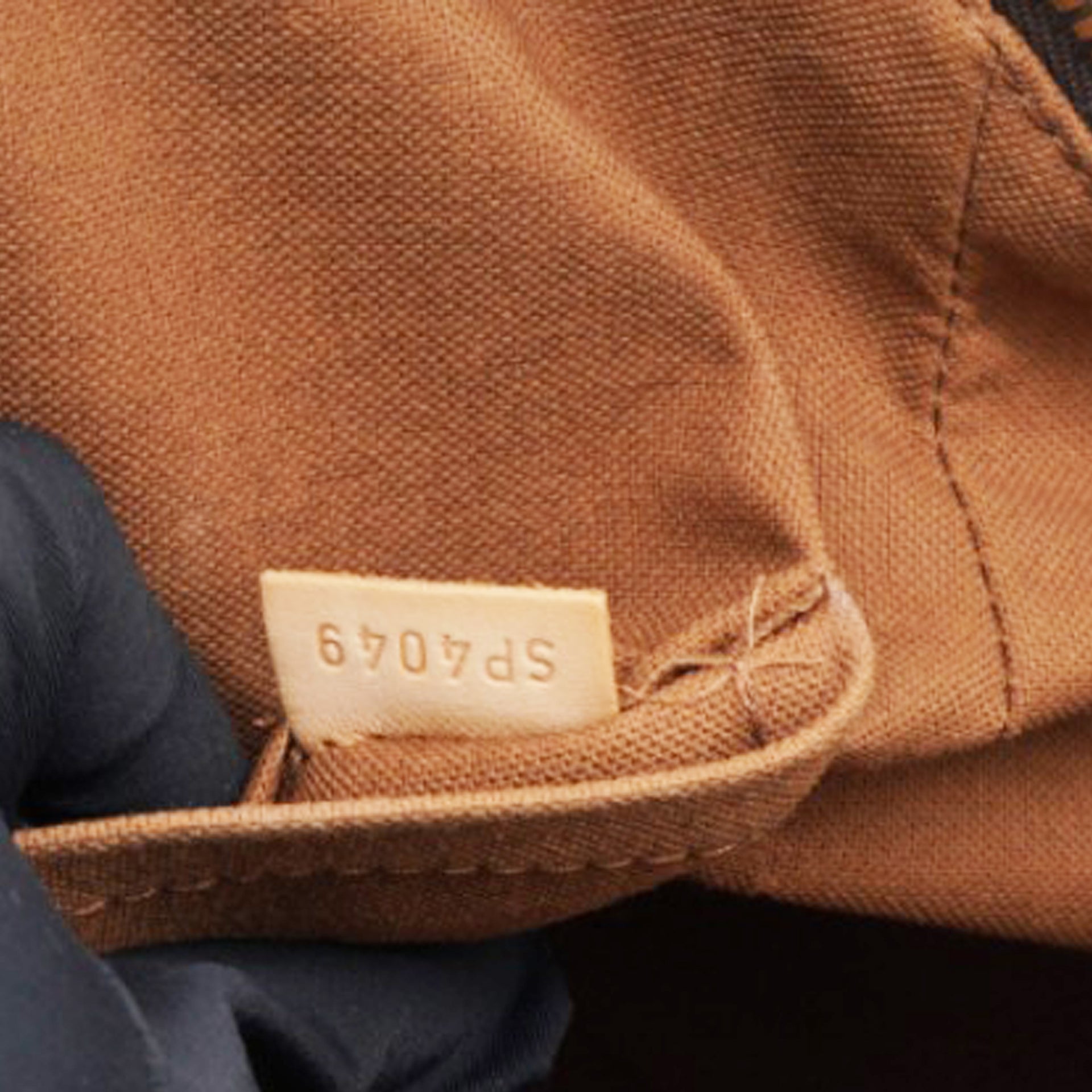  Louis Vuitton Monogram Tivoli GM Brown