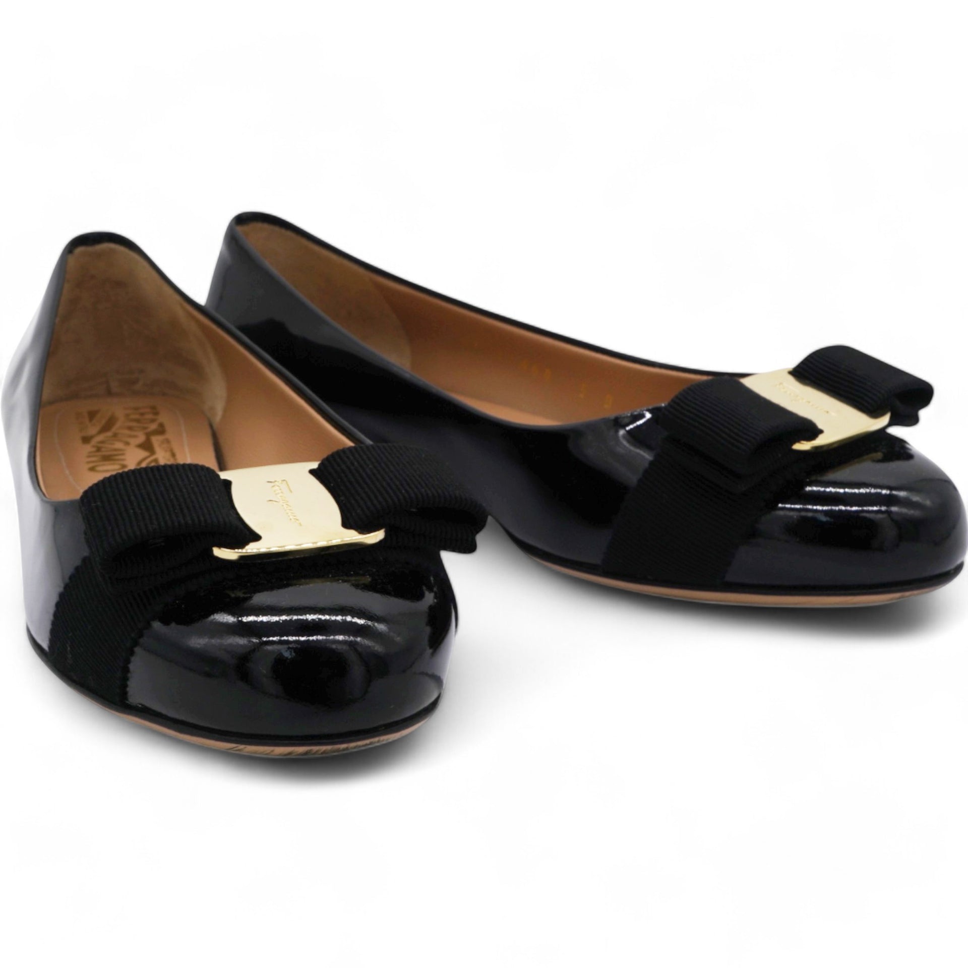 SALVATORE FERRAGAMO Varina Leather Flat Size 36 