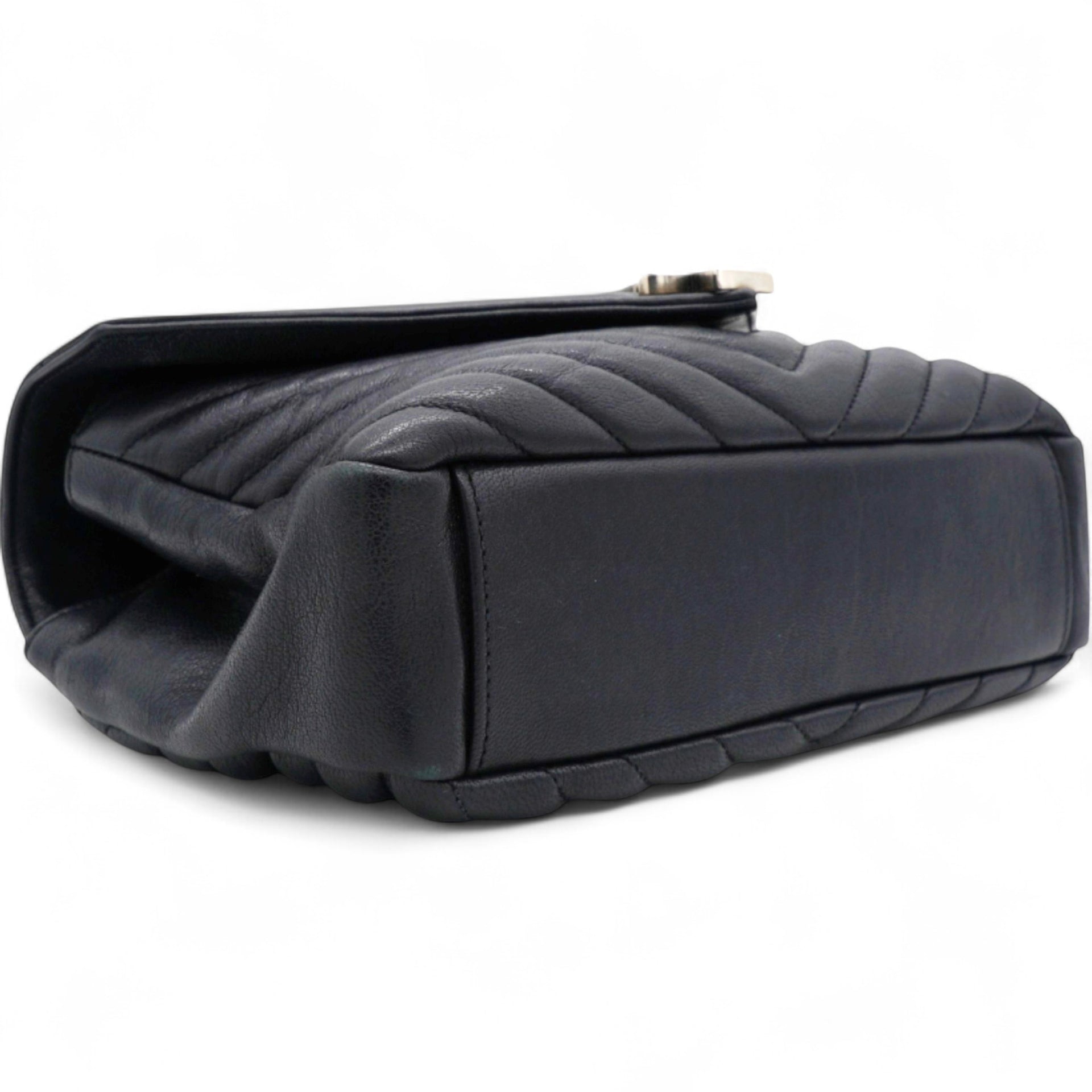 Saint Laurent Sheepskin Matelasse Chevron Monogram College Bag Black 