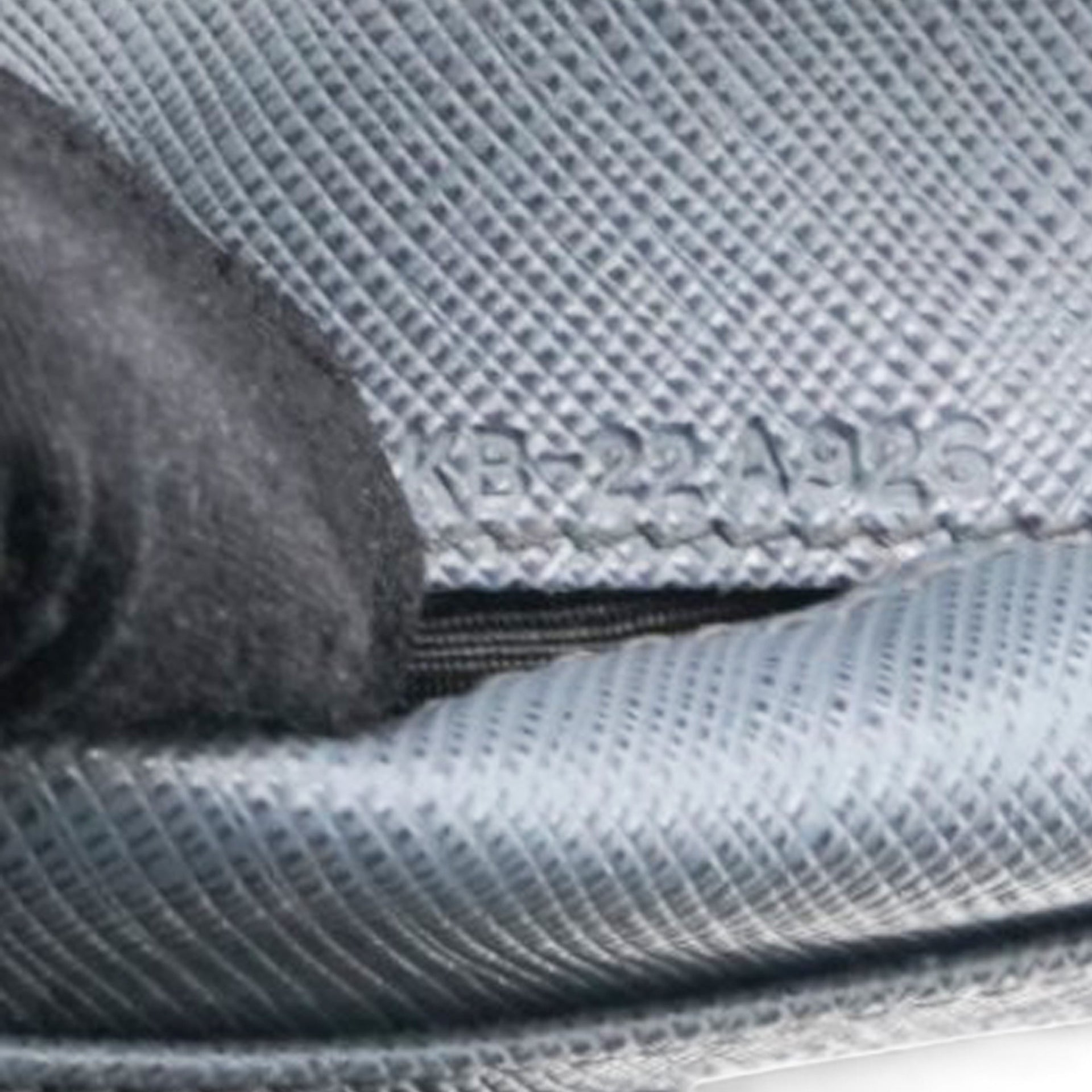 Salvatore Ferragamo Blue Leather Vara Bow Compact Wallet 