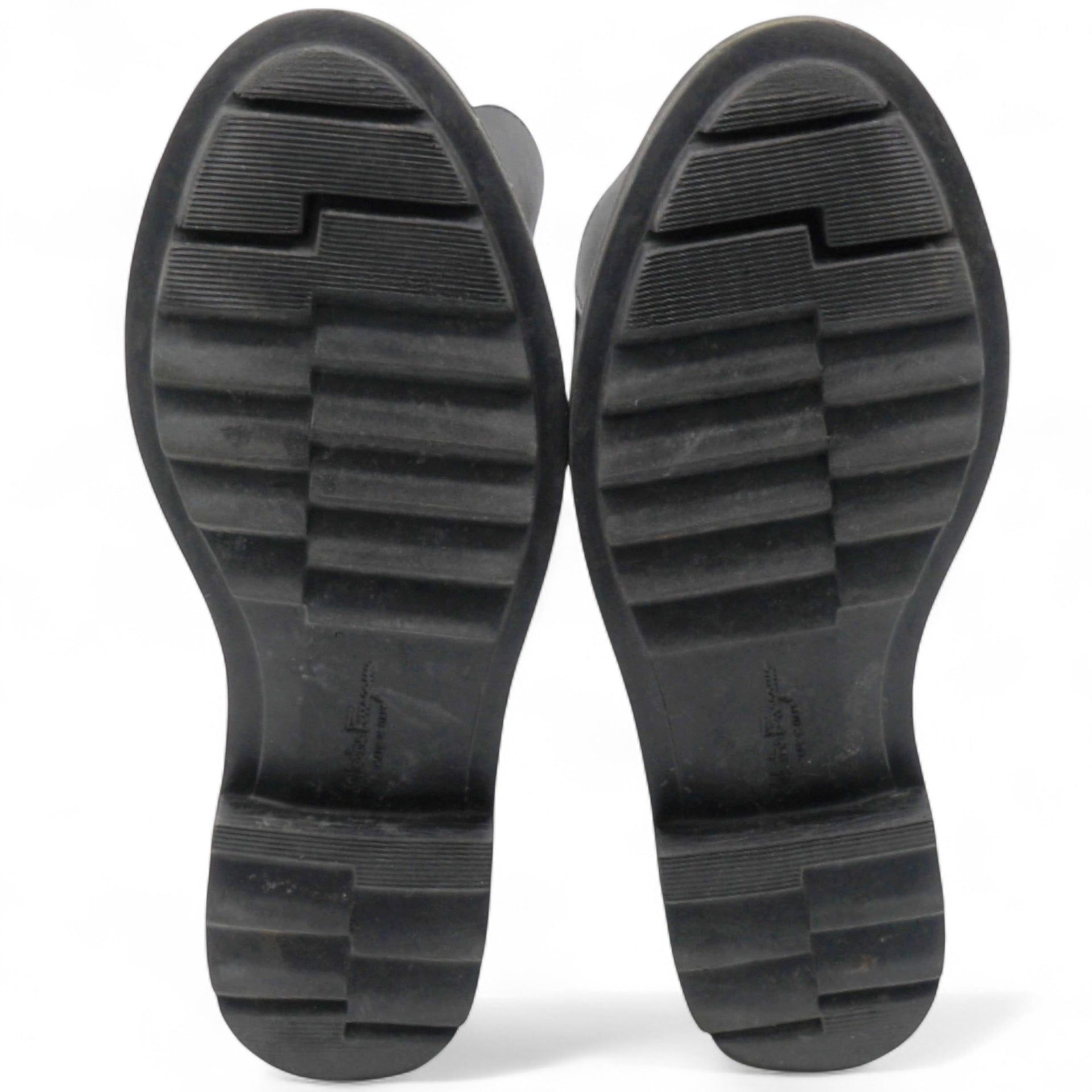 Salvatore Ferragamo Furseo Leather Boots In Black Size36/5 