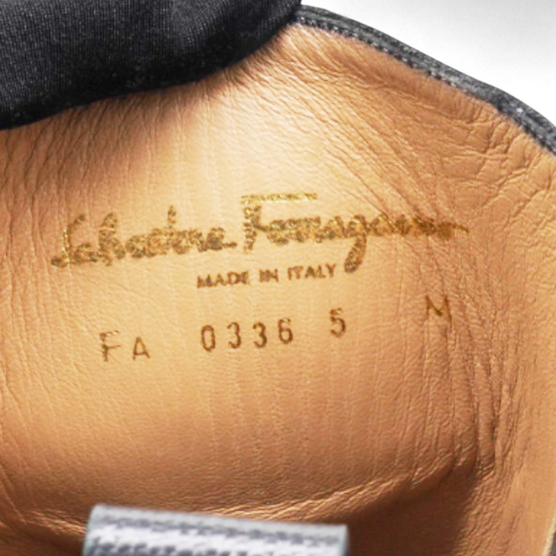 Salvatore Ferragamo Furseo Leather Boots In Black Size36/5 