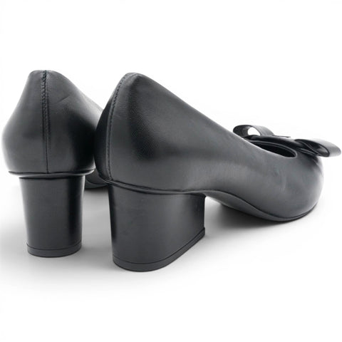 Salvatore Ferragamo Viva Black Leather Pumps Size 6.5/37.5 