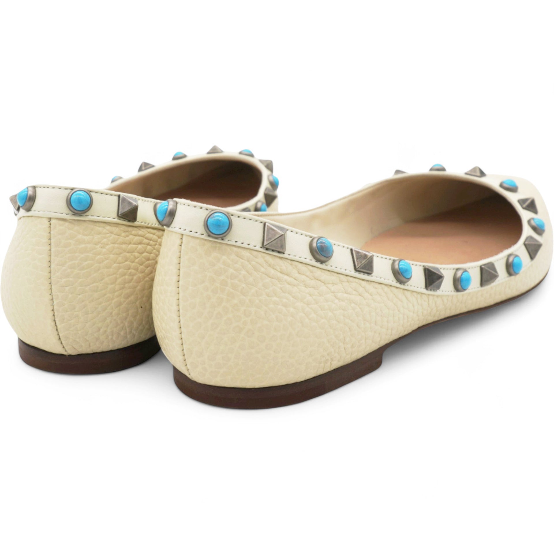 Valentino Garavani  Pebbled Calfskin Rockstud Rolling Ballerina Flats Ivory Size 37 