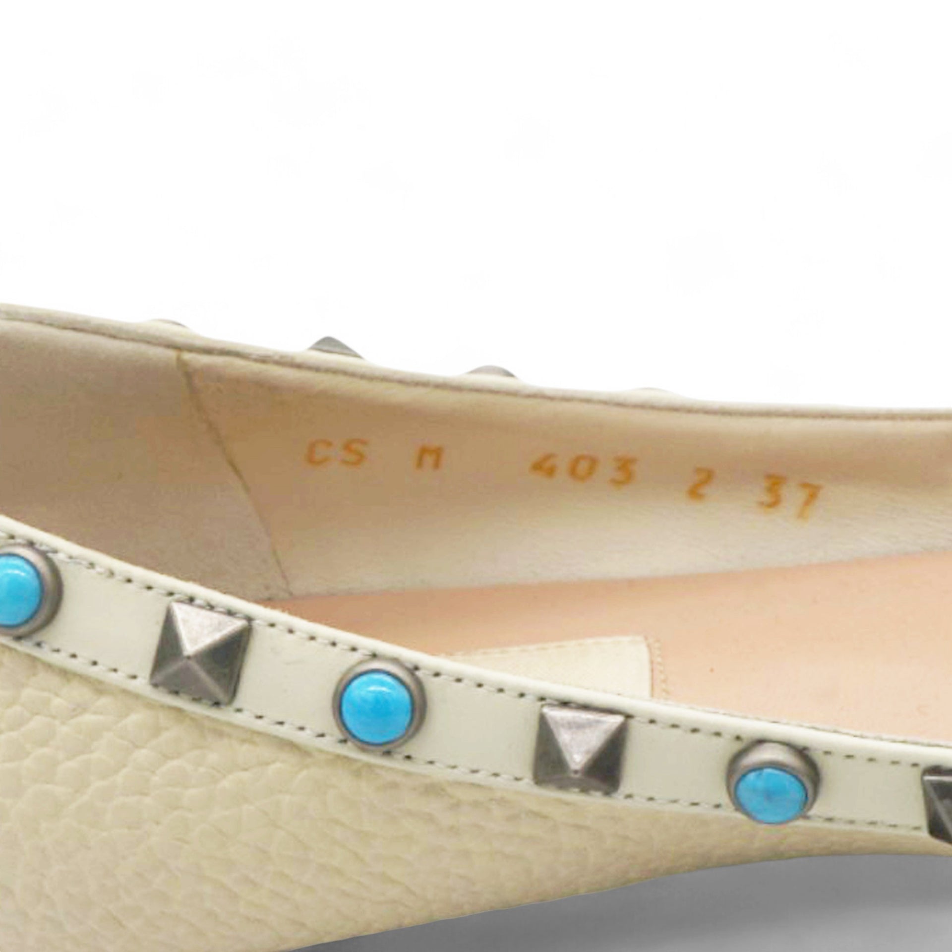 Valentino Garavani  Pebbled Calfskin Rockstud Rolling Ballerina Flats Ivory Size 37 
